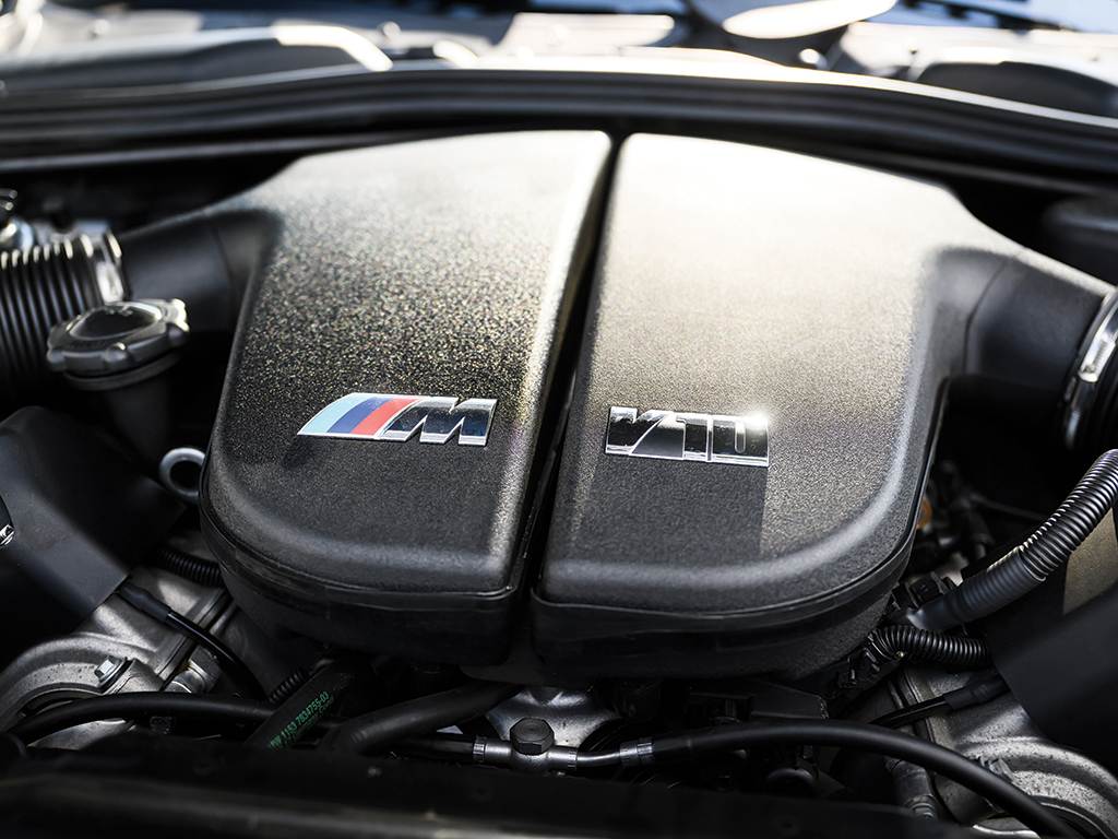 BMW M5 engine cover