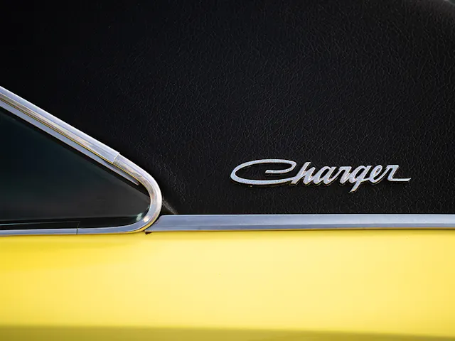 Dodge Charger top detail