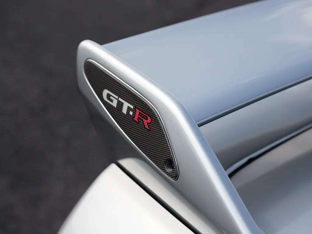 Nissan Skyline GT-R wing detail