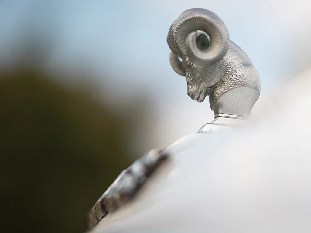 Dodge Ramcharger hood ornament closeup