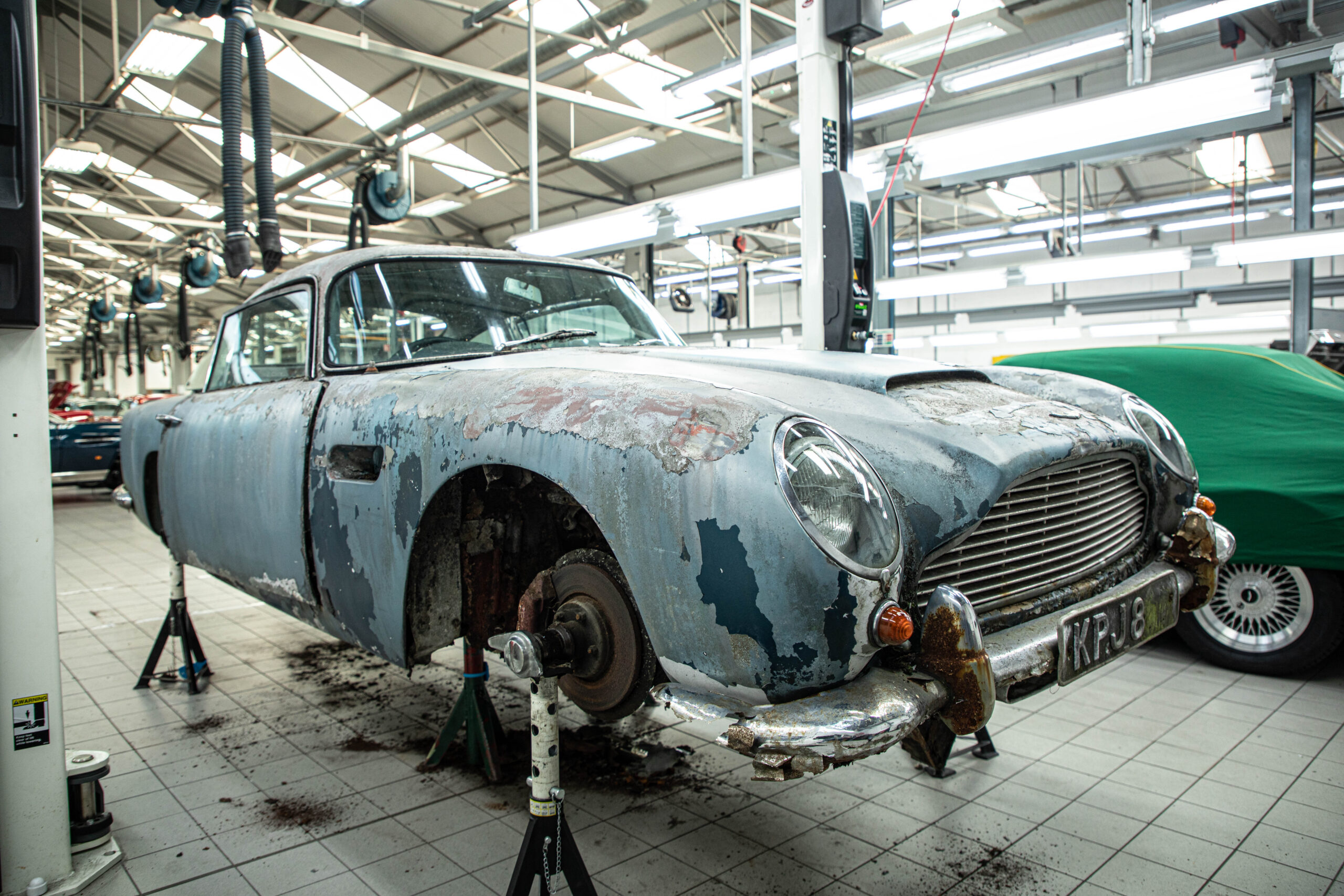 Neglected Aston Martin DB5 Finally Gets the Restoration It