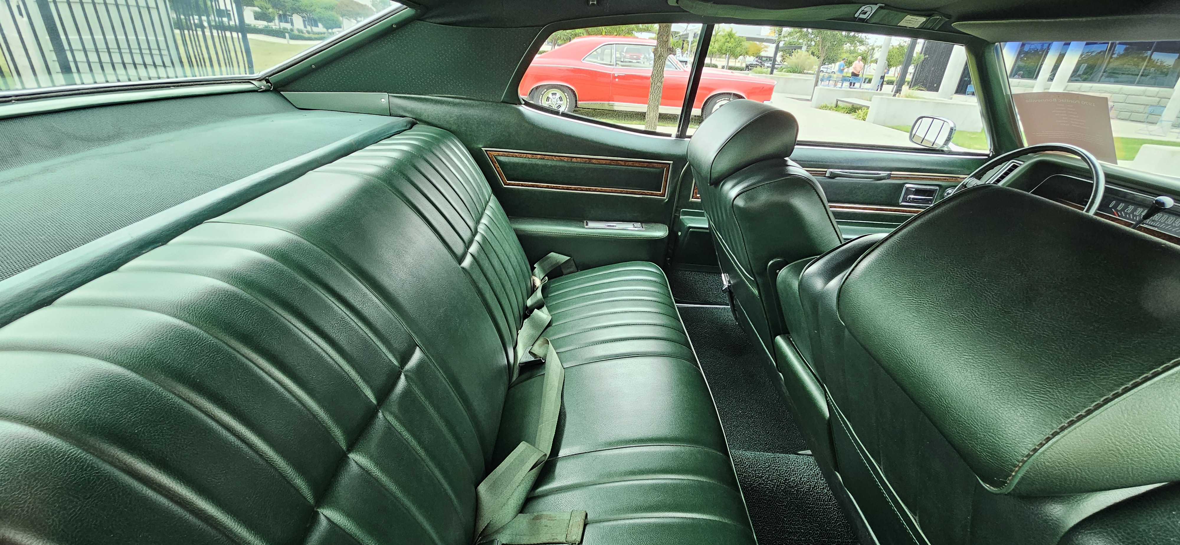1970 龐帝克 Bonneville：新古典主義的尼米茲級巨艦