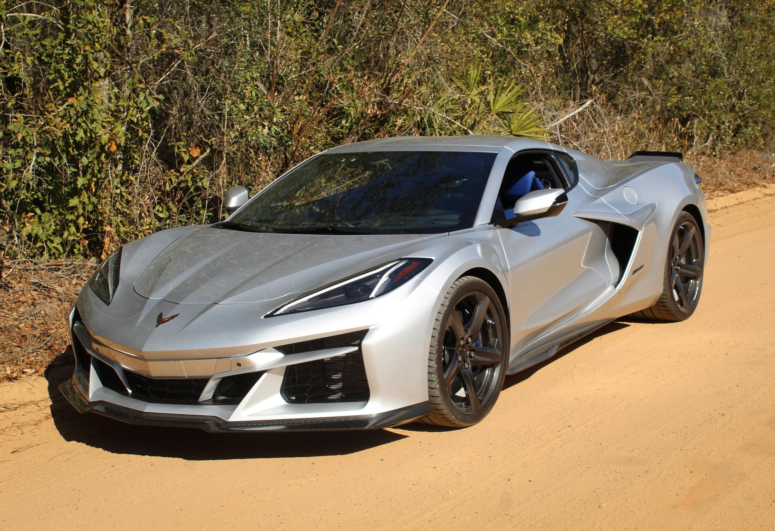 Chevrolet Corvette E-Ray SCS