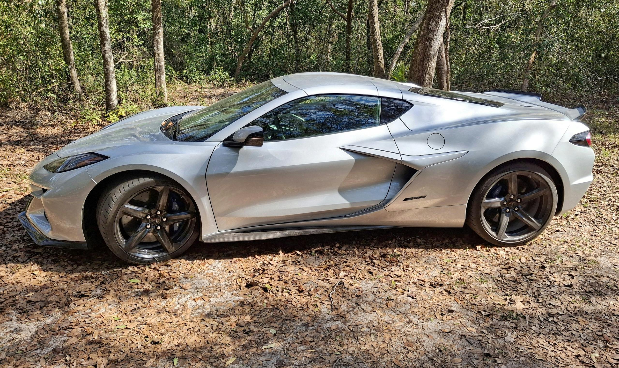 Chevrolet Corvette E-Ray SCS