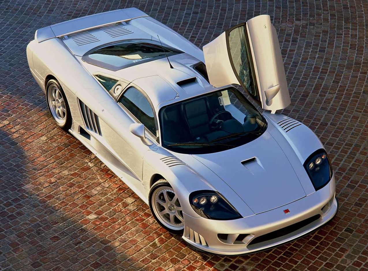 Raw and Race-Bred, the Saleen S7 Offers Enzo Speed for Far Less ...