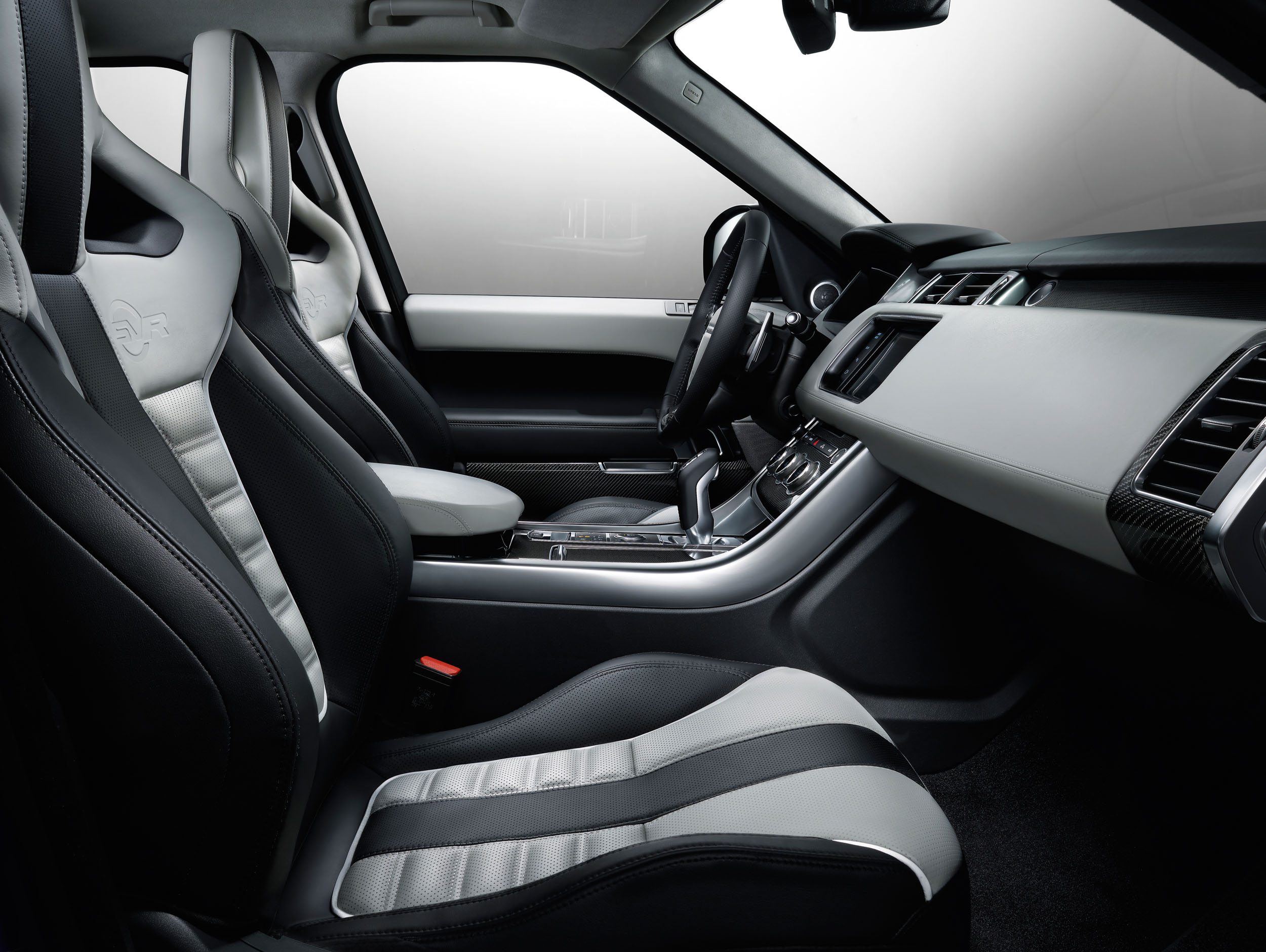 Range Rover Sport SV Ultimate Edition Is a Limited-Edition Throwback to ...