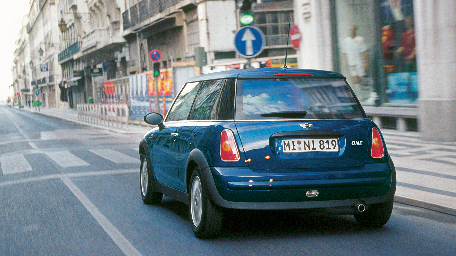 The BMW-era Mini Cooper Turned 25 This Week - Hagerty Media