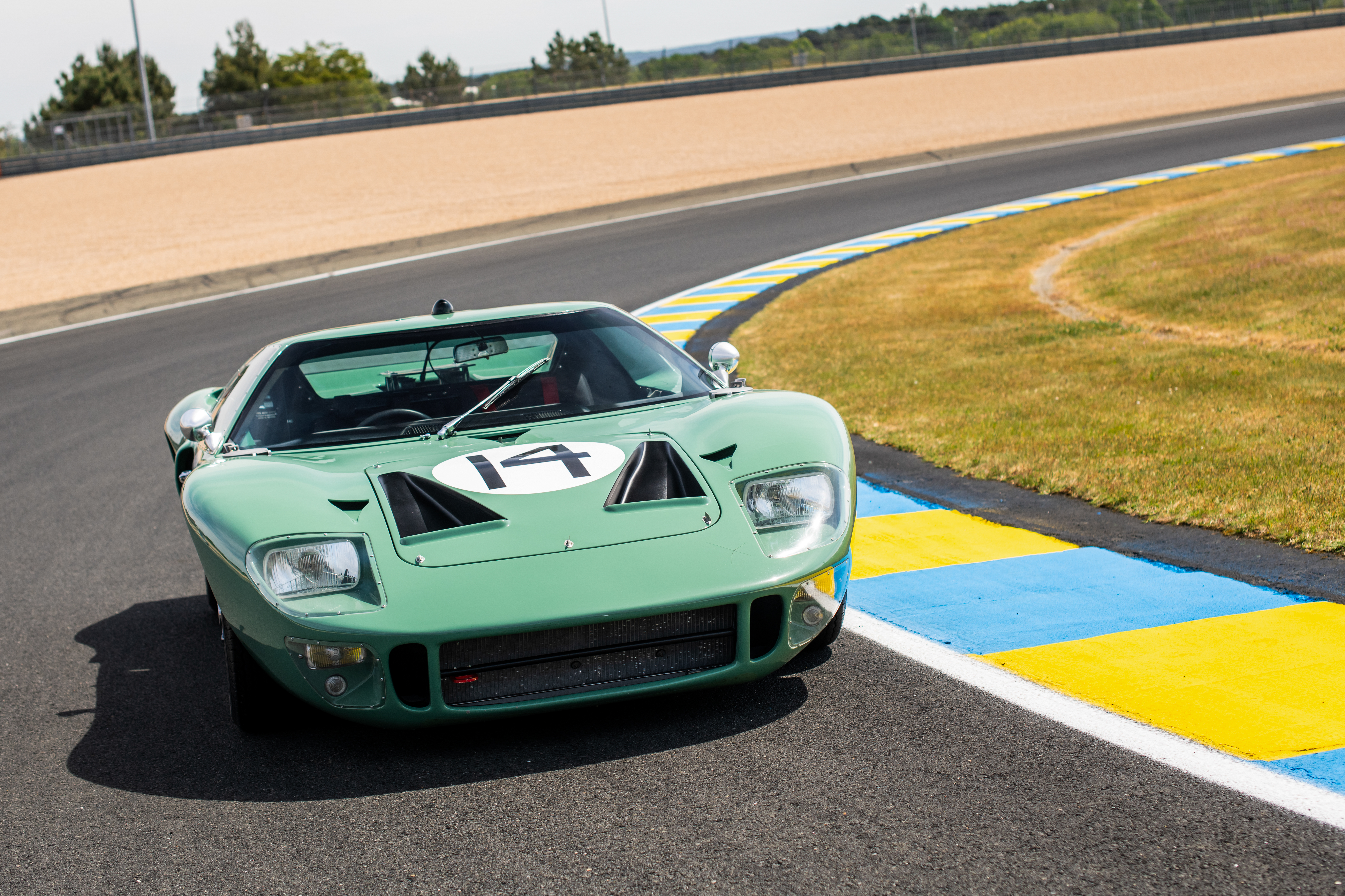 曾參與利曼賽事的 1965 年福特 GT40 Mk I 經典賽車即將拍賣