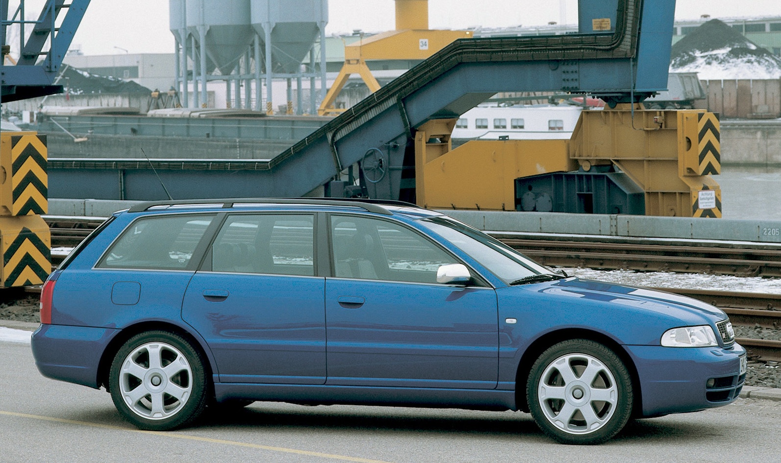 2000-2002 年 Audi S4 (B5) 購車指南：經典性能房車的魅力與潛在問題