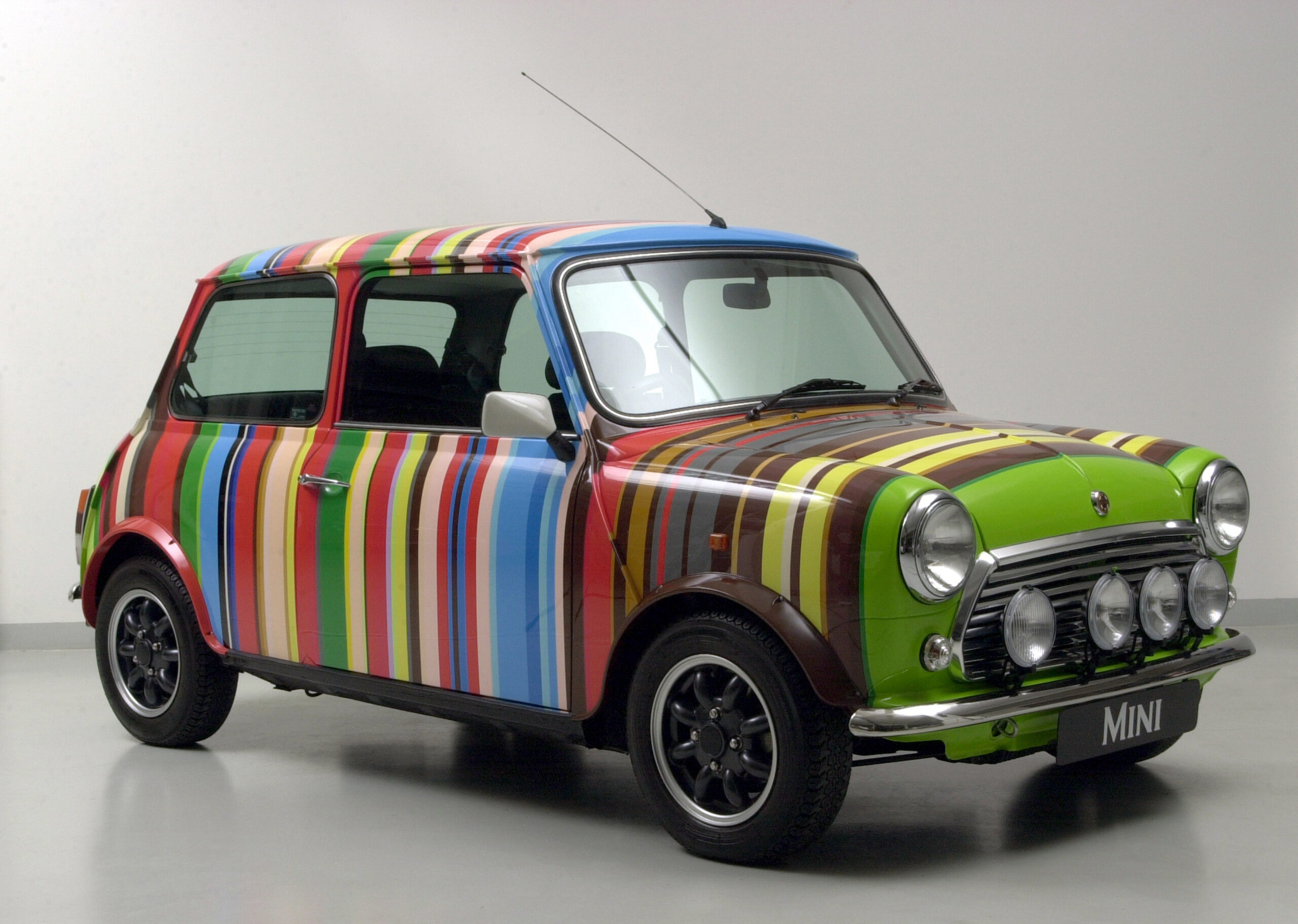 Paul Smith's Designer Mini Makes U.S. Debut - Hagerty Media
