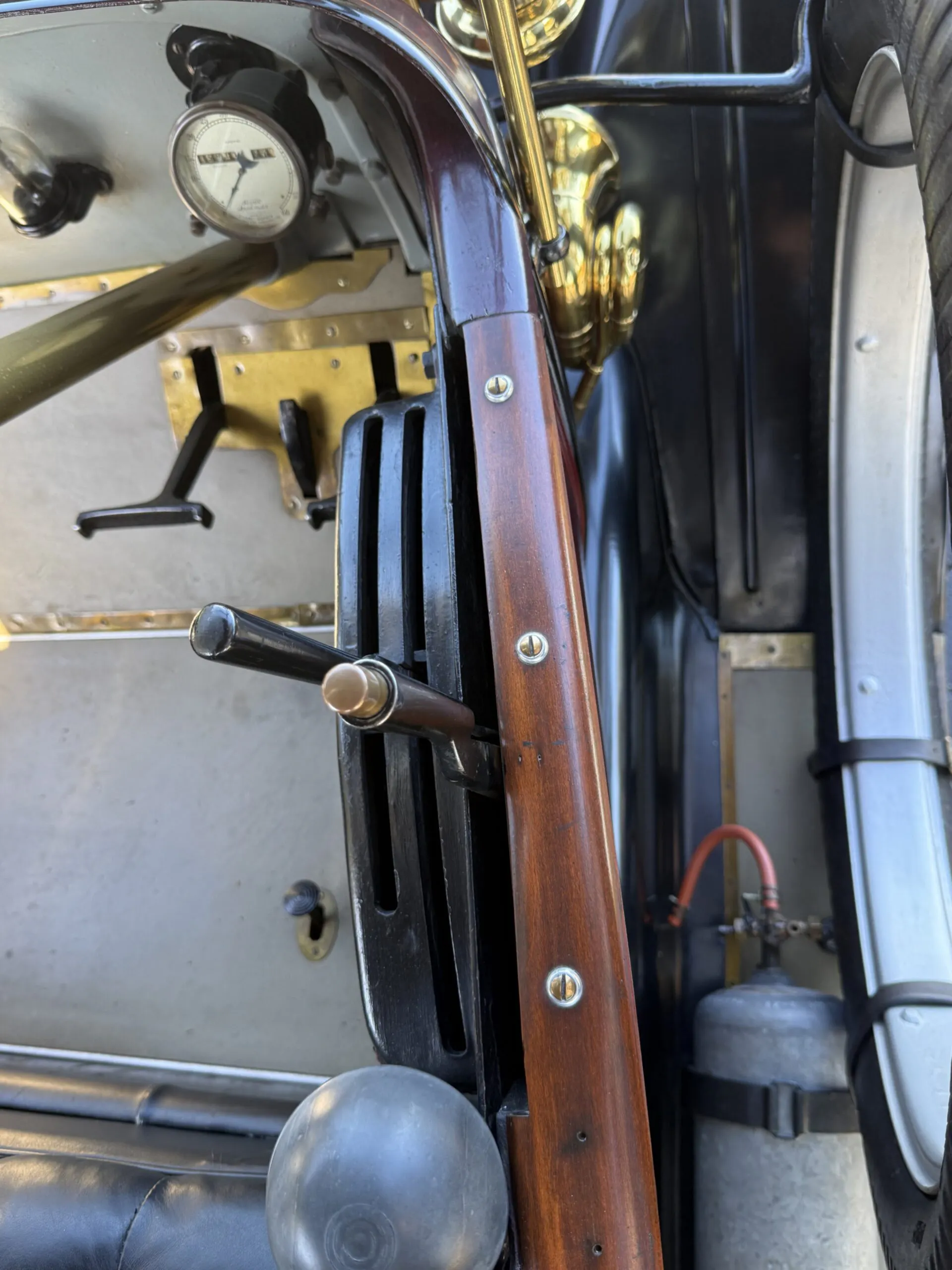 珍愛的別克汽車與同一家族相伴113年