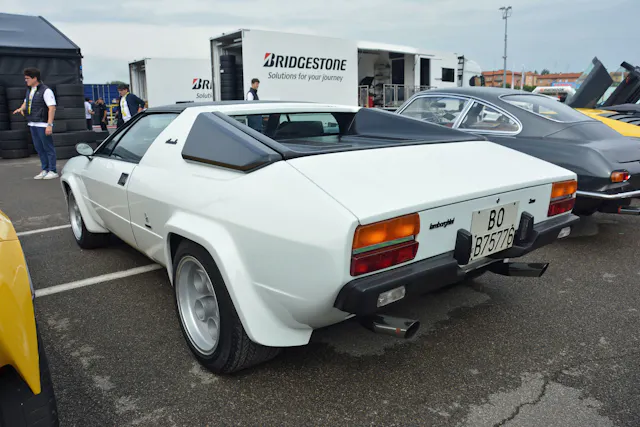 被遺忘的 70 年代蠻牛:Lamborghini Silhouette