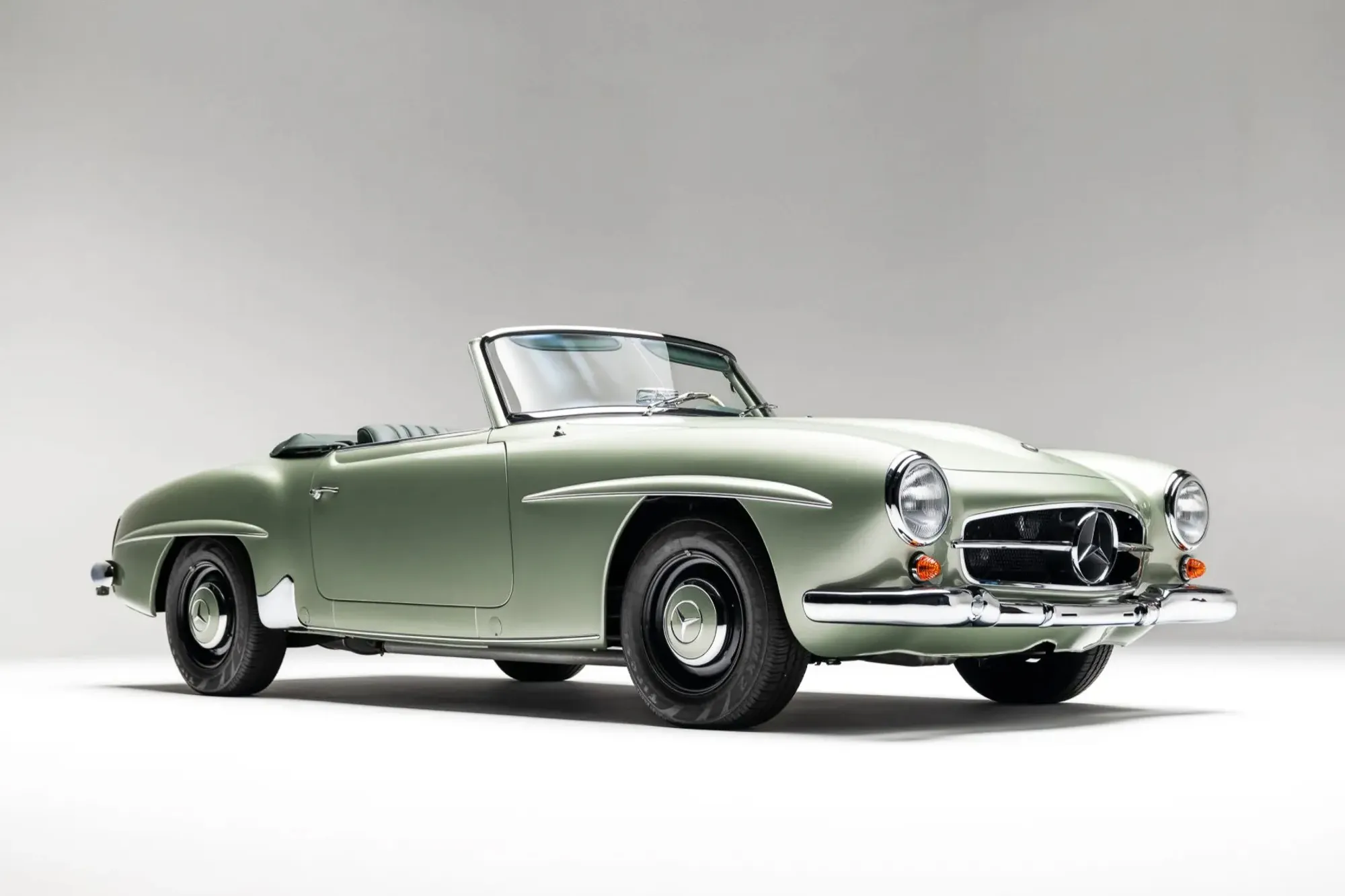 汽車與色彩的完美搭配：Hagerty 精選 10 種經典組合