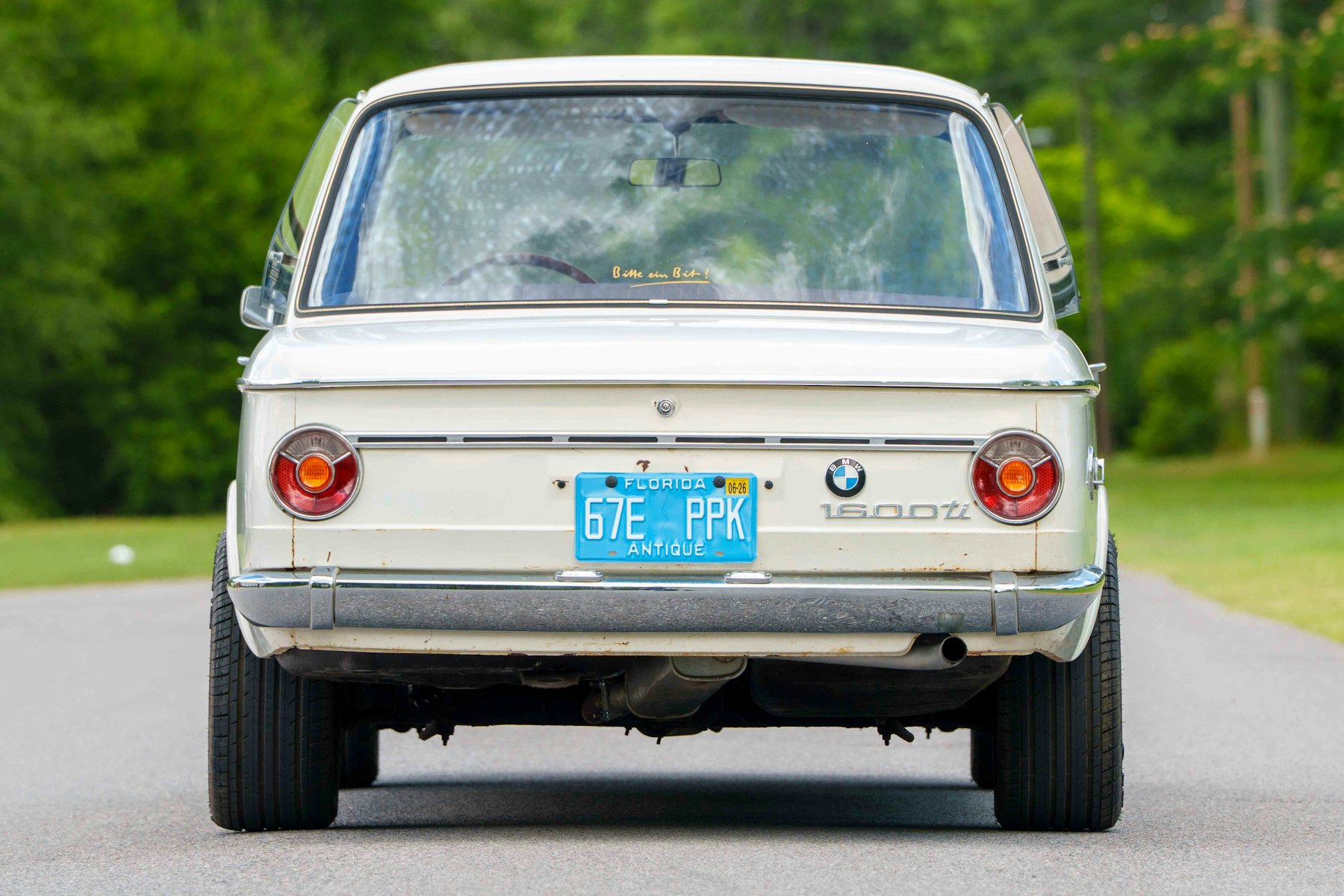 稀有的 BMW 1600ti：一款準備好奔馳的經典小轎車