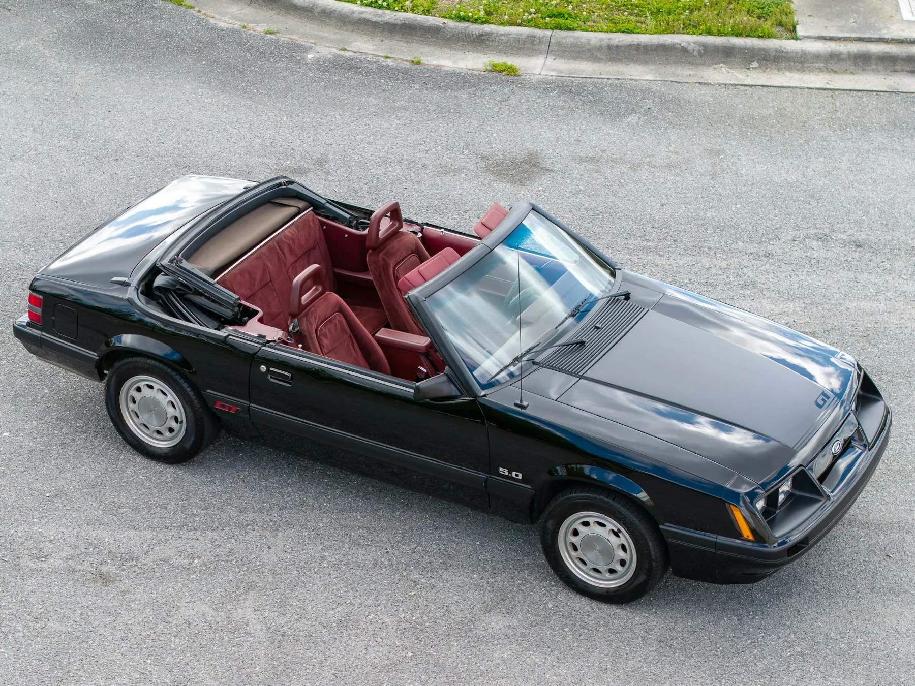 8 Great V-8 Droptops for Under $30K