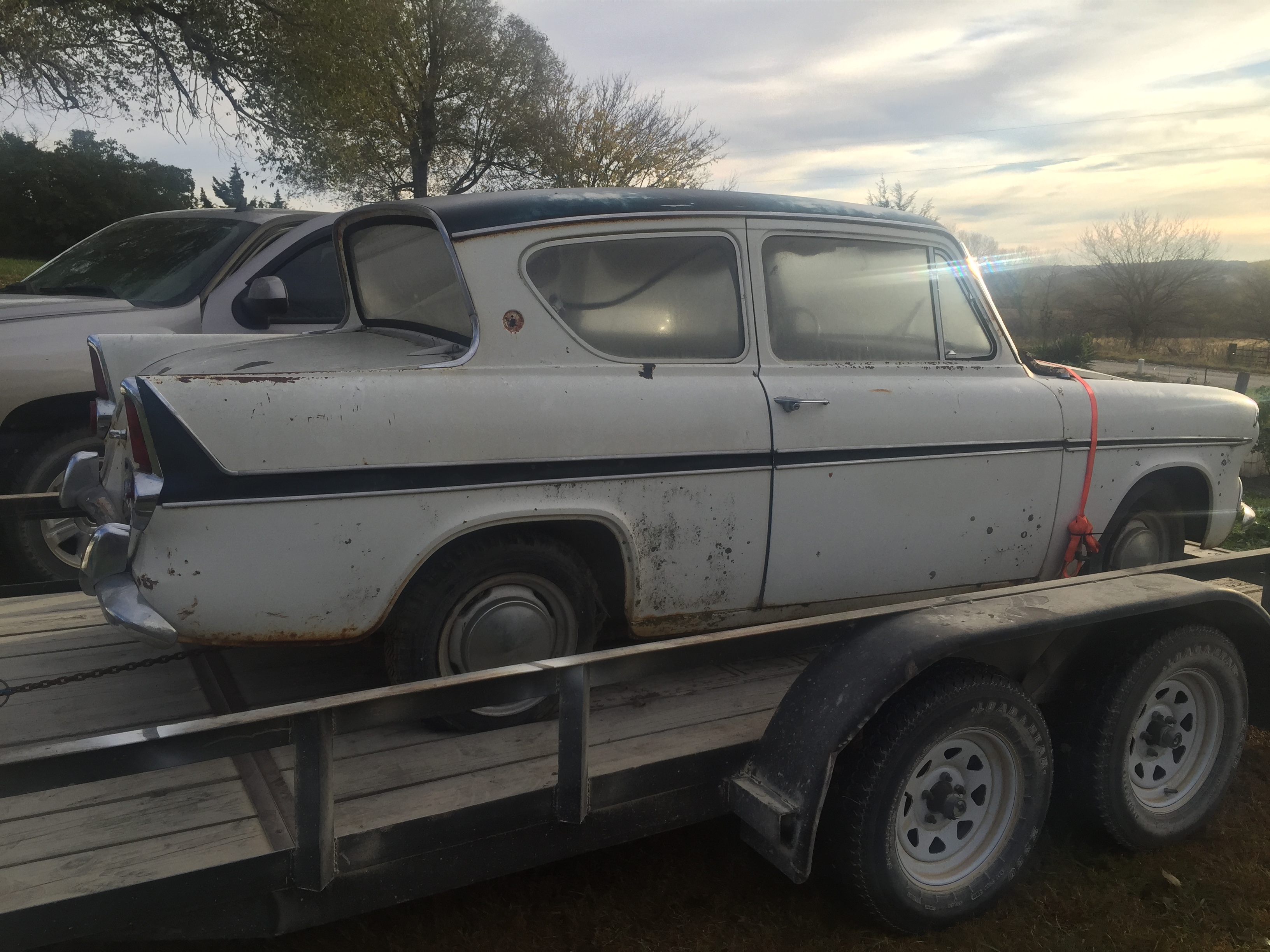 受《哈利波特》啟發的 Ford Anglia 修復計畫