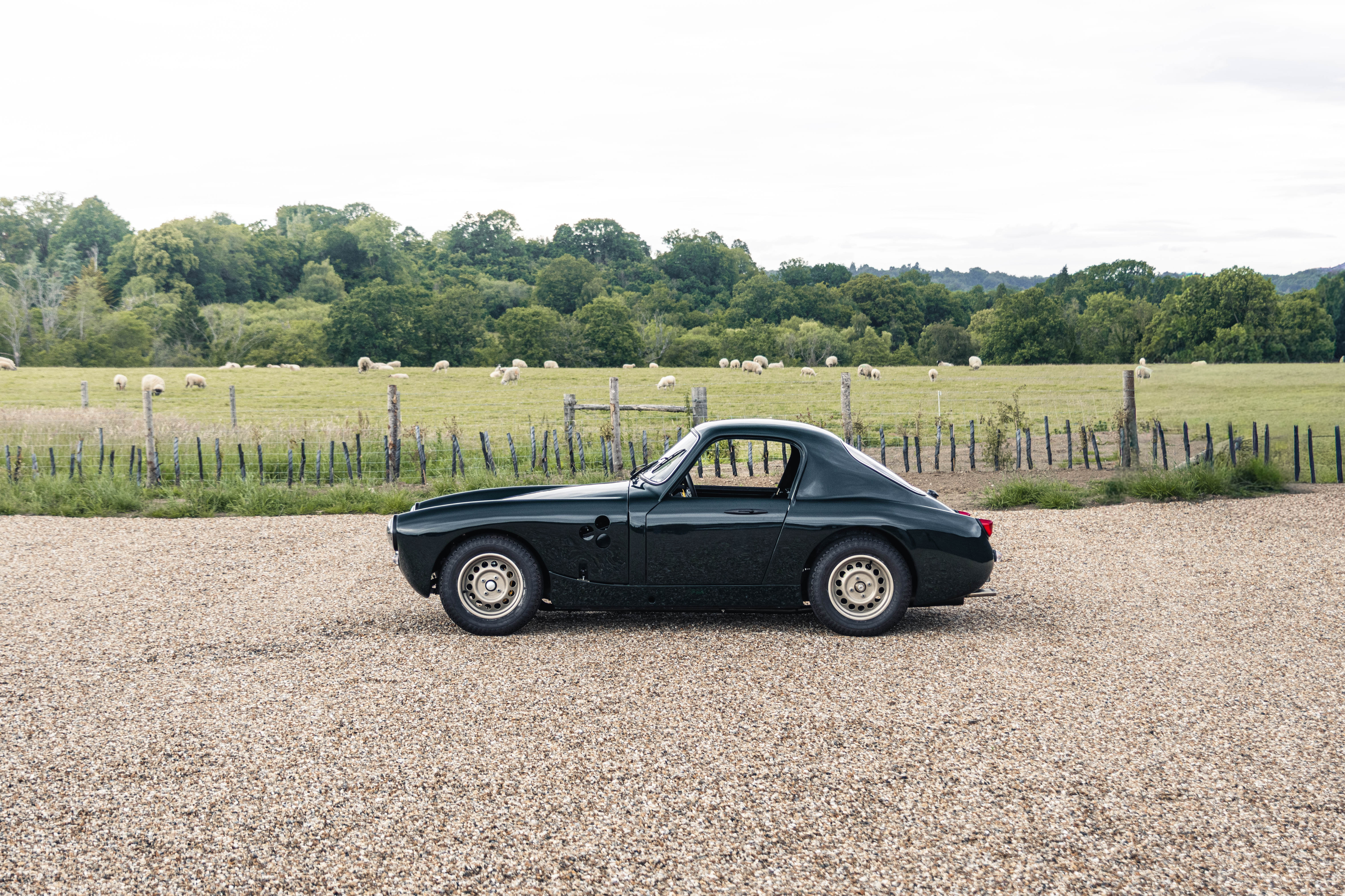 Mythron Healey Sebring：向經典賽車致敬的現代復刻