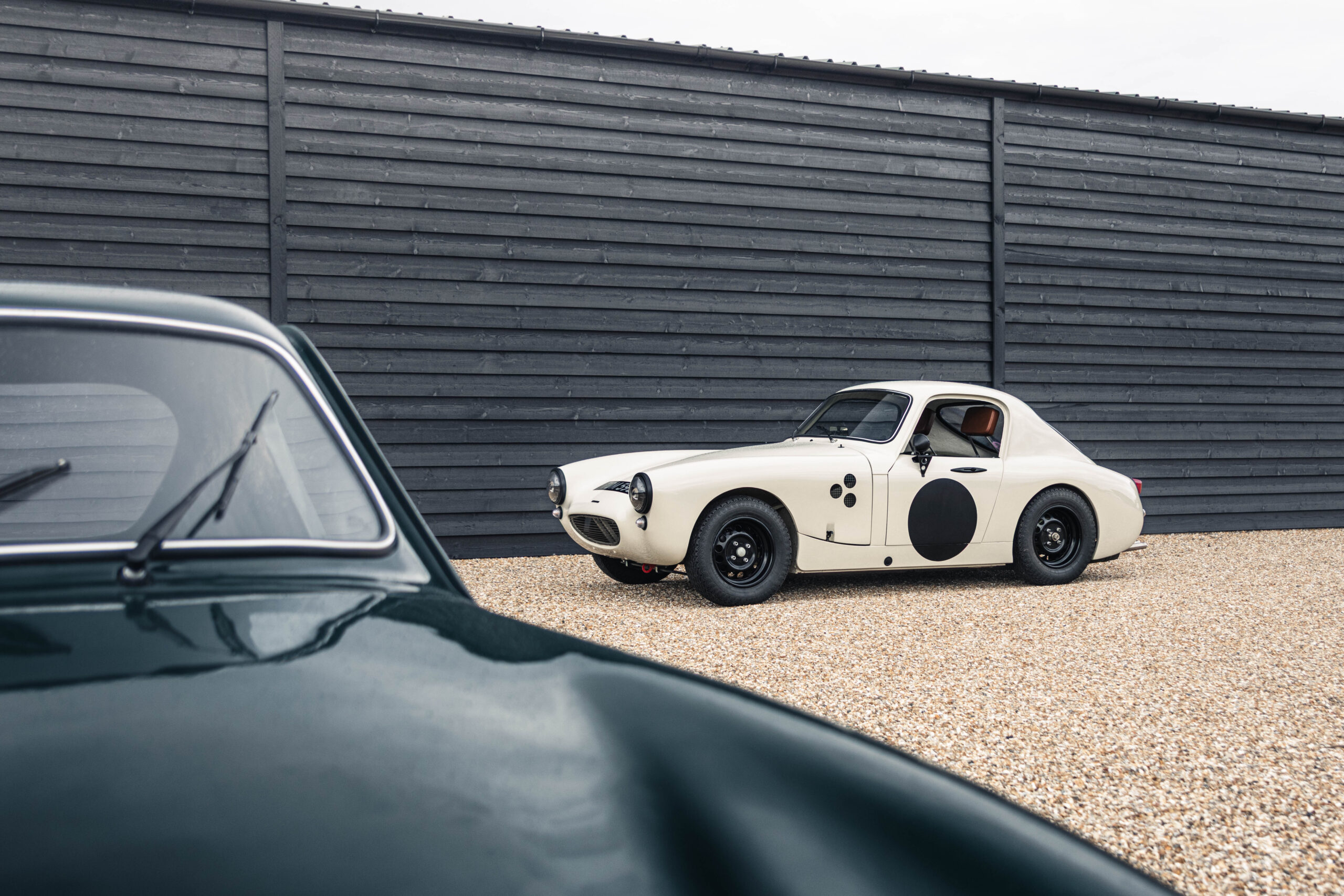 Mythron Healey Sebring：向經典賽車致敬的現代復刻