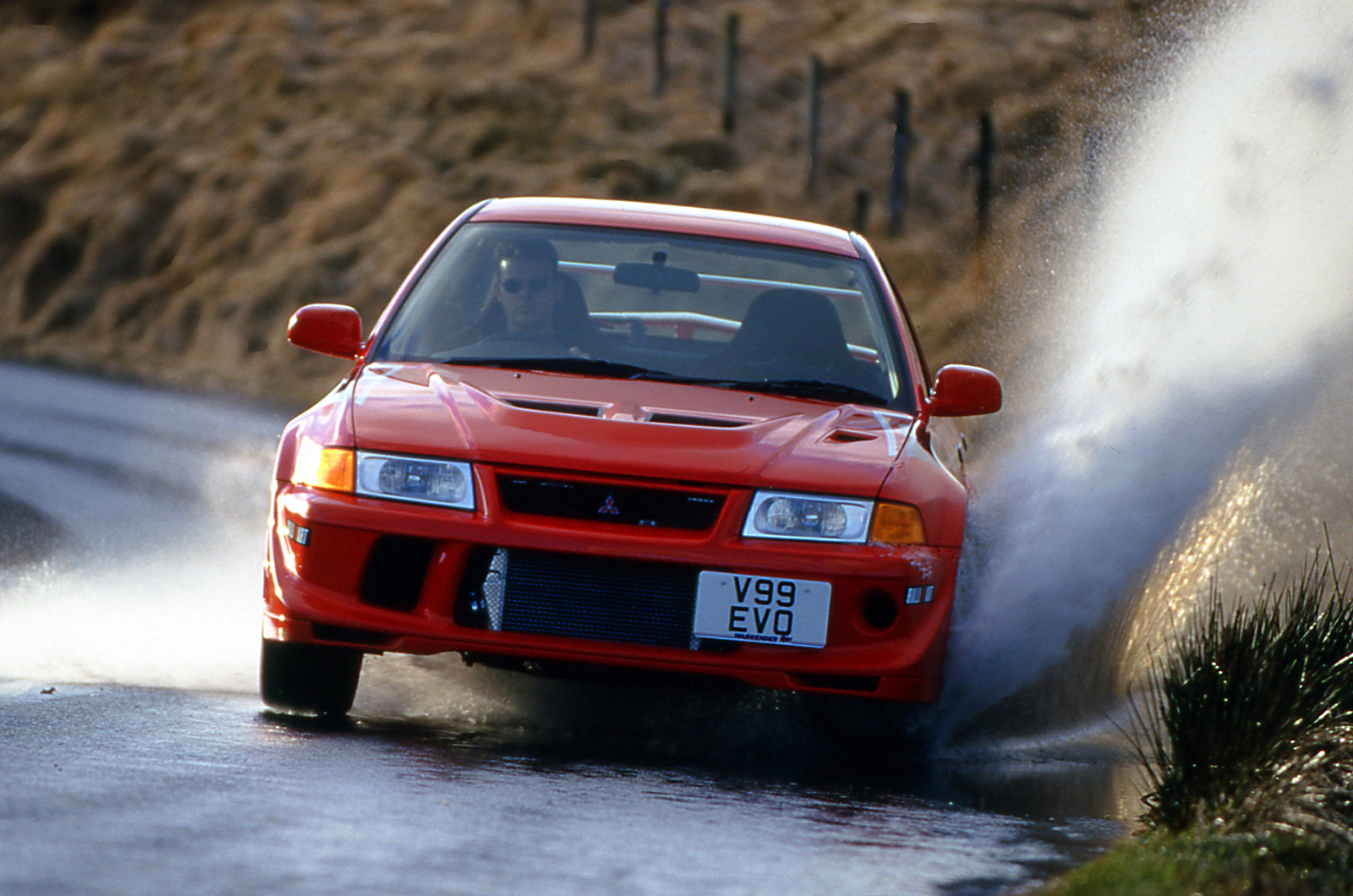 三菱 Lancer Evo VI Tommi Mäkinen 特仕版：狂野駕馭體驗與進口新契機