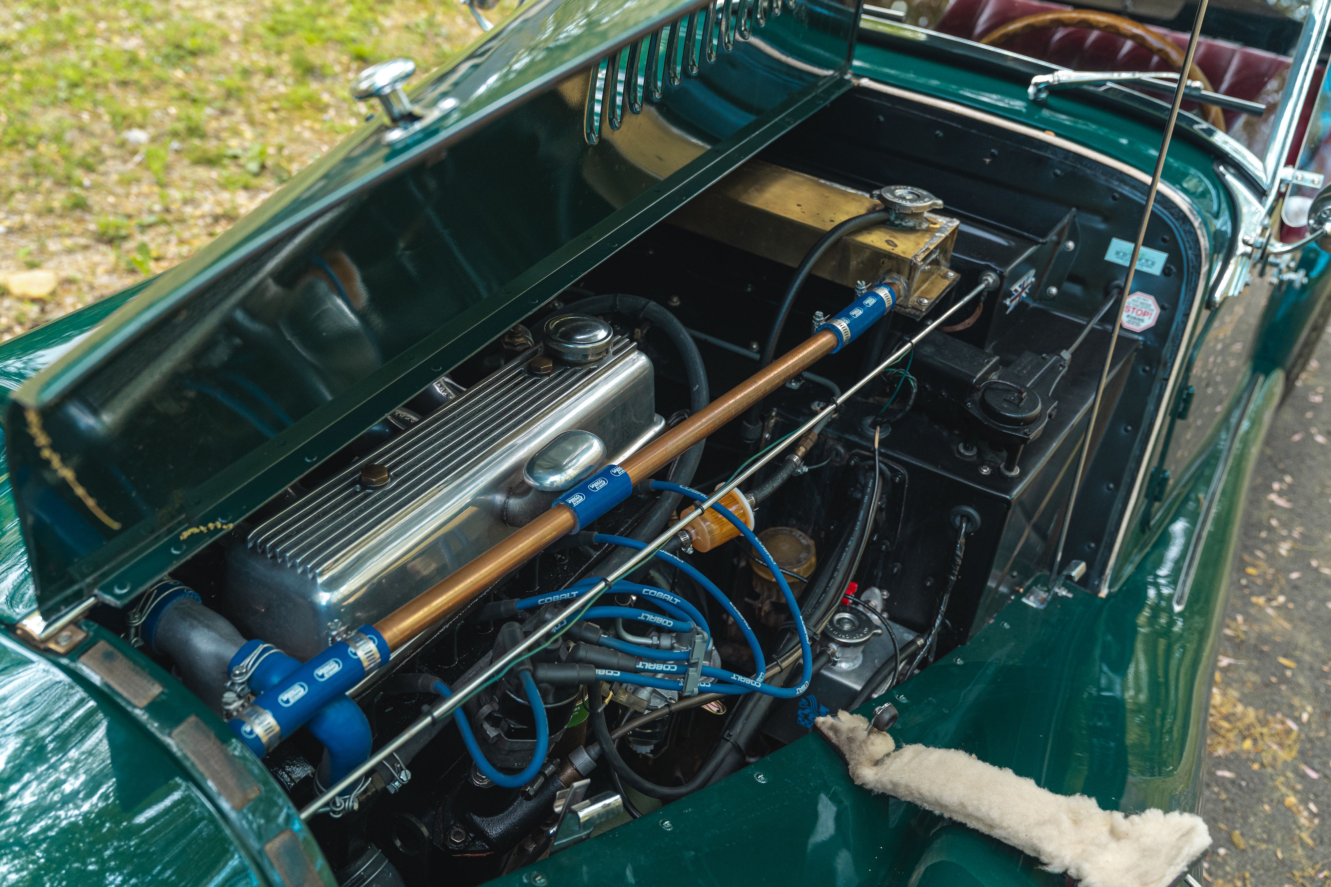 Morgan Plus Four Super Sport：賽道血統的英國敞篷跑車