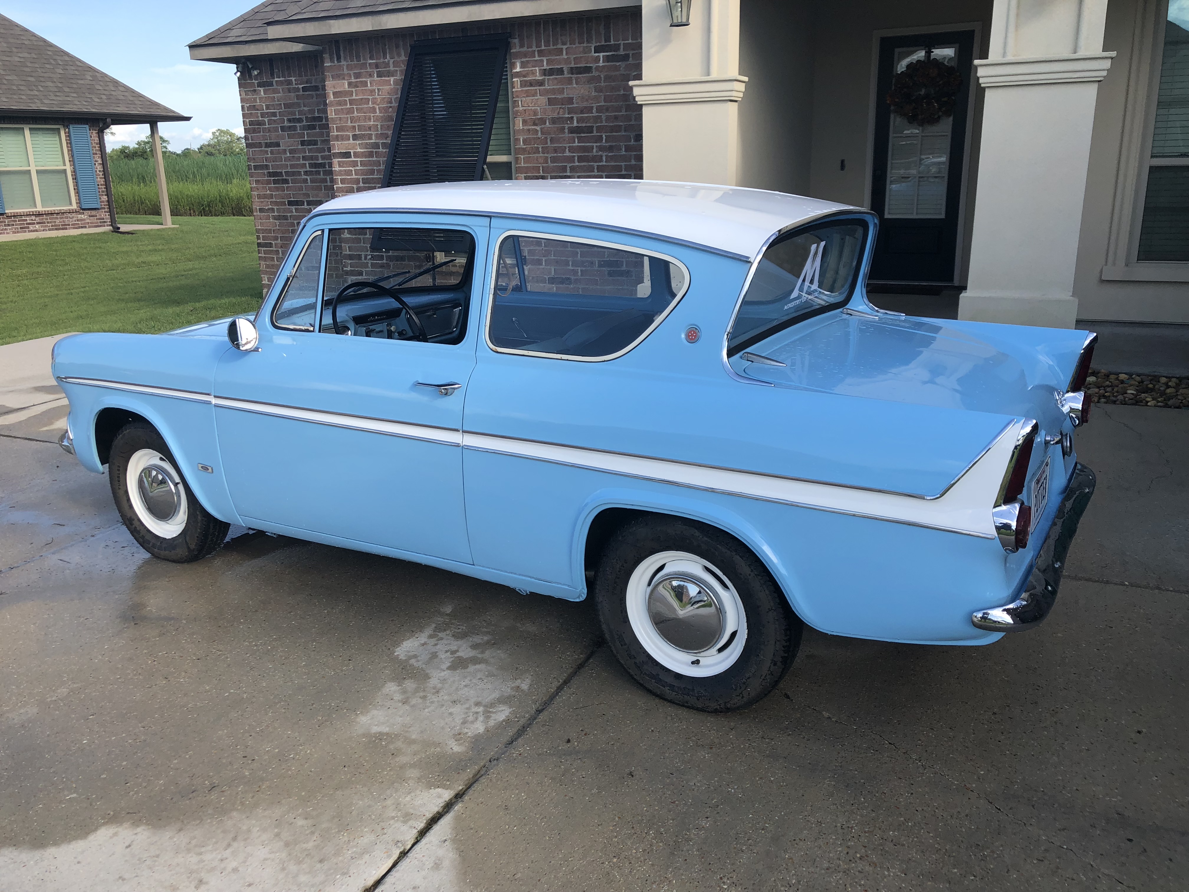 受《哈利波特》啟發的 Ford Anglia 修復計畫