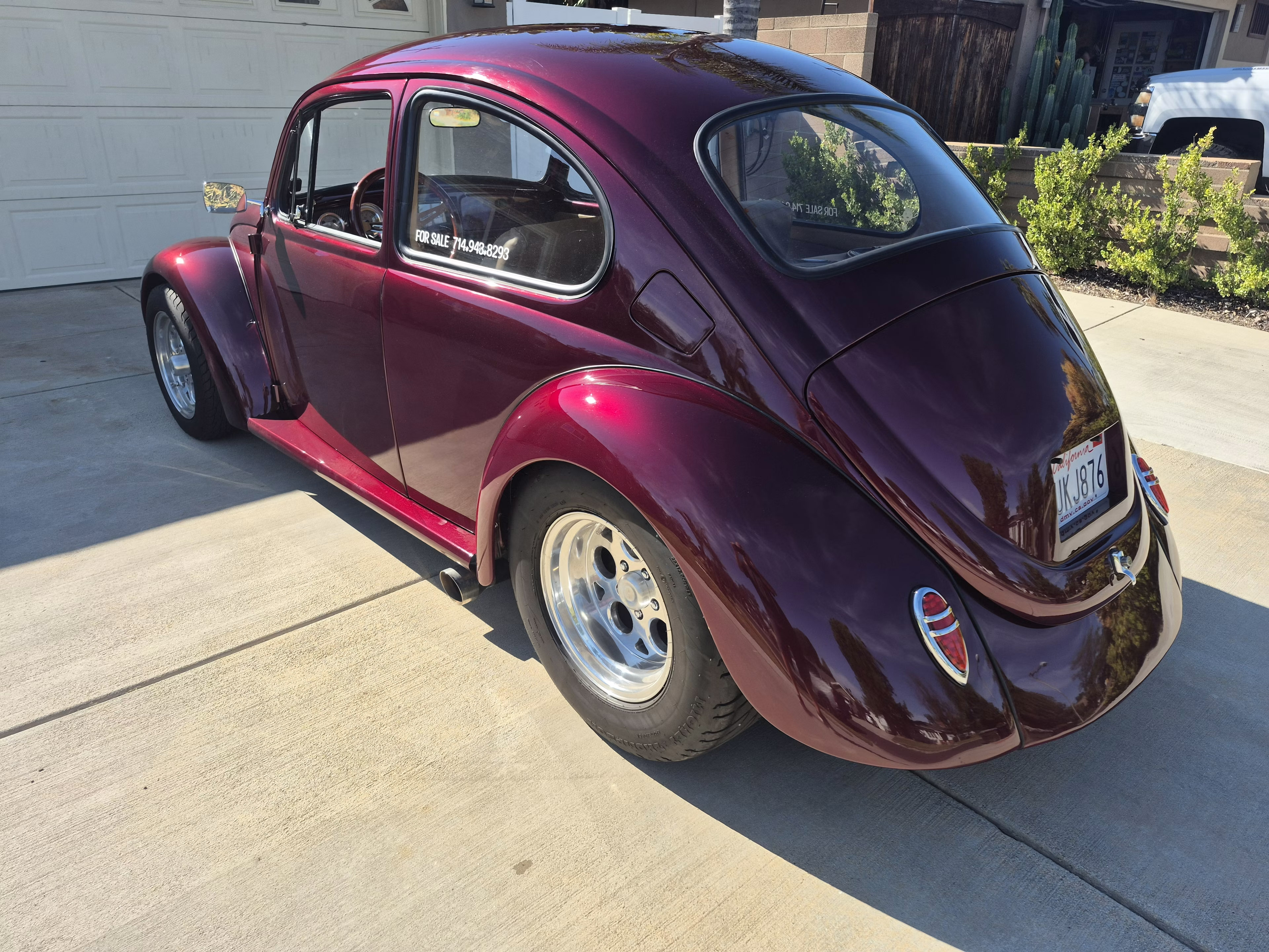 這輛 VW Beetle 藏著一顆 V8 引擎的驚喜