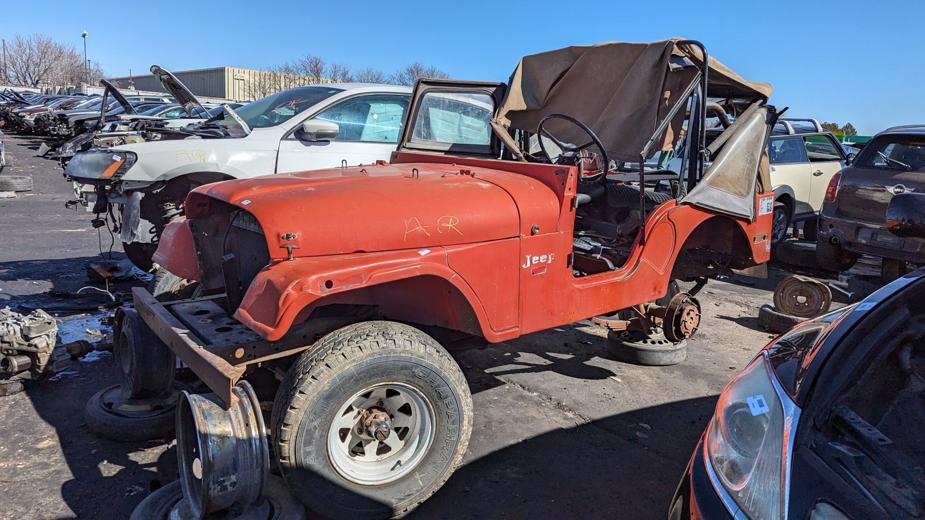 最後的停車位：1974年款Jeep CJ-5