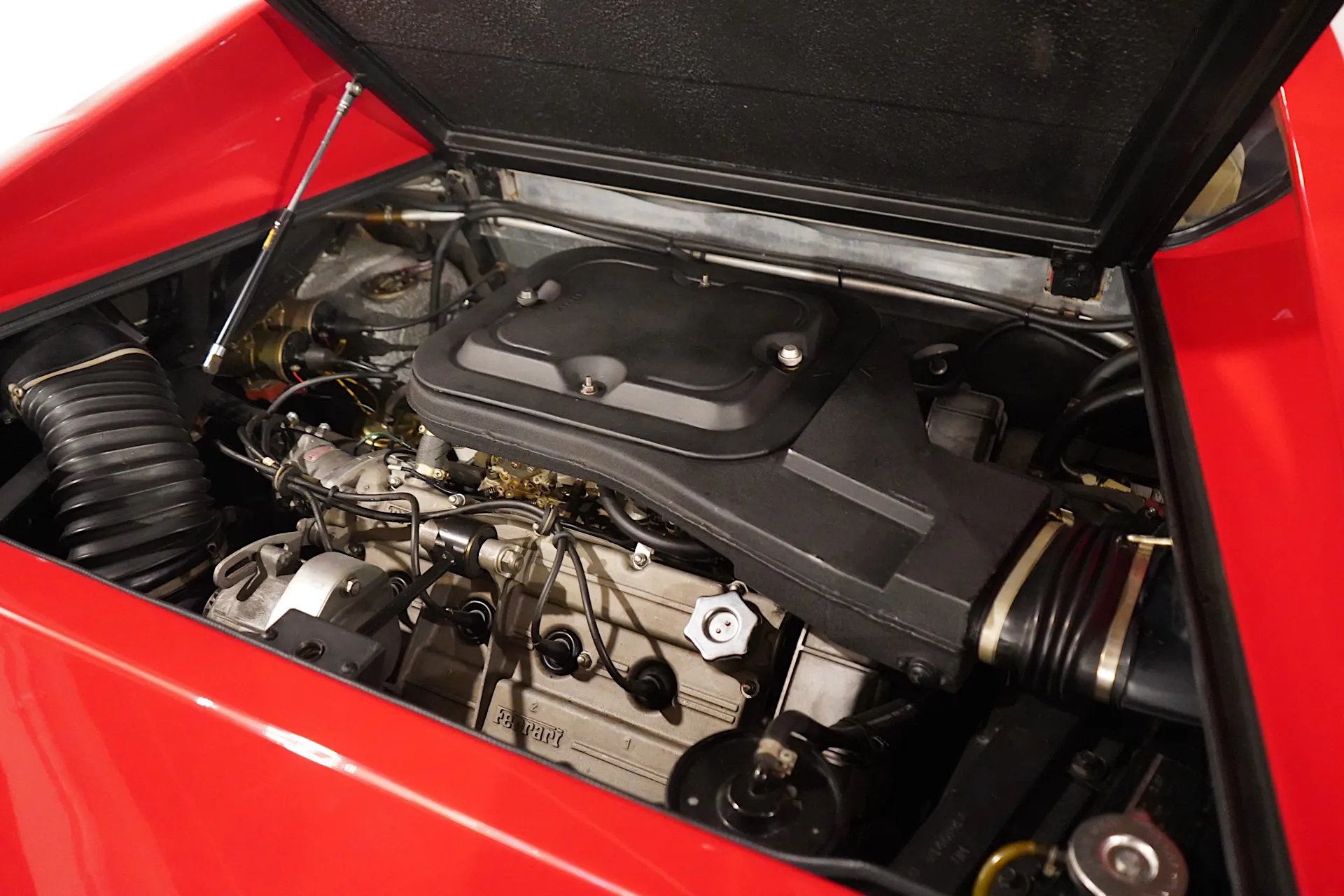僅一家擁有、里程極低 1978 年法拉利 308 GT4 稀有車型拍賣
