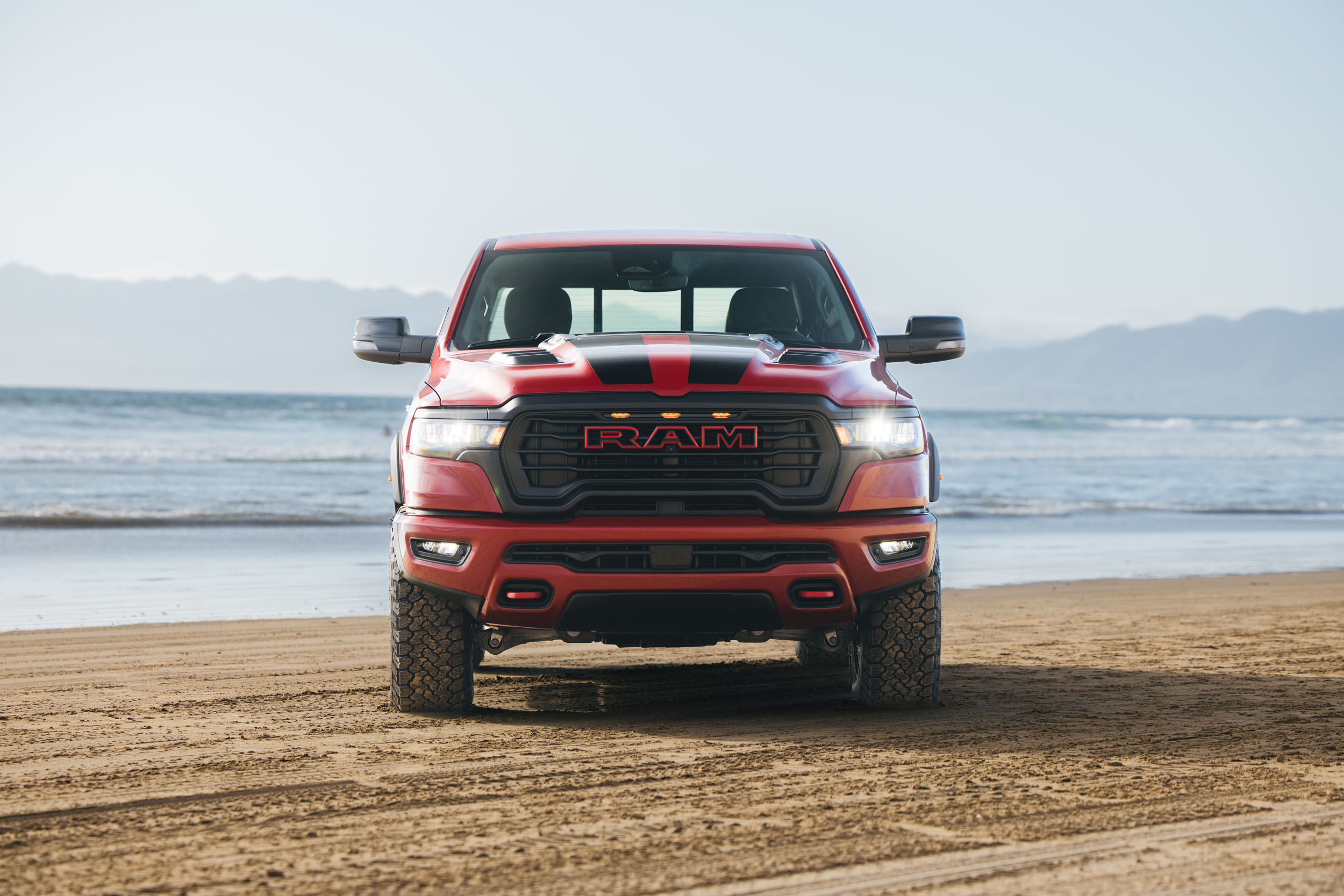 Roush 與 Ram 聯手打造 2027 年式 Hemi 動力半噸越野皮卡