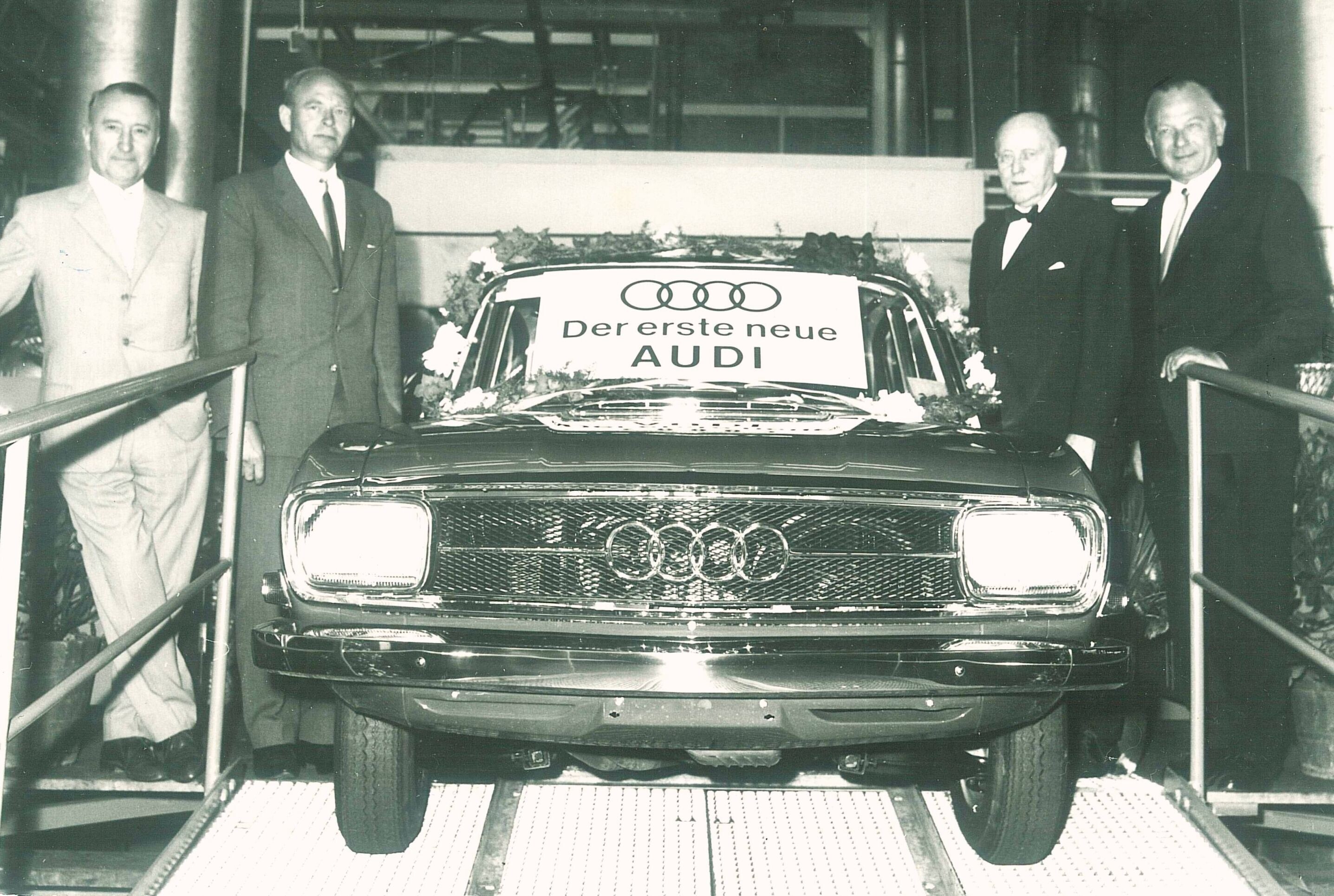 Audi 80：一款默默完成使命的家庭房車，成就今日的奧迪