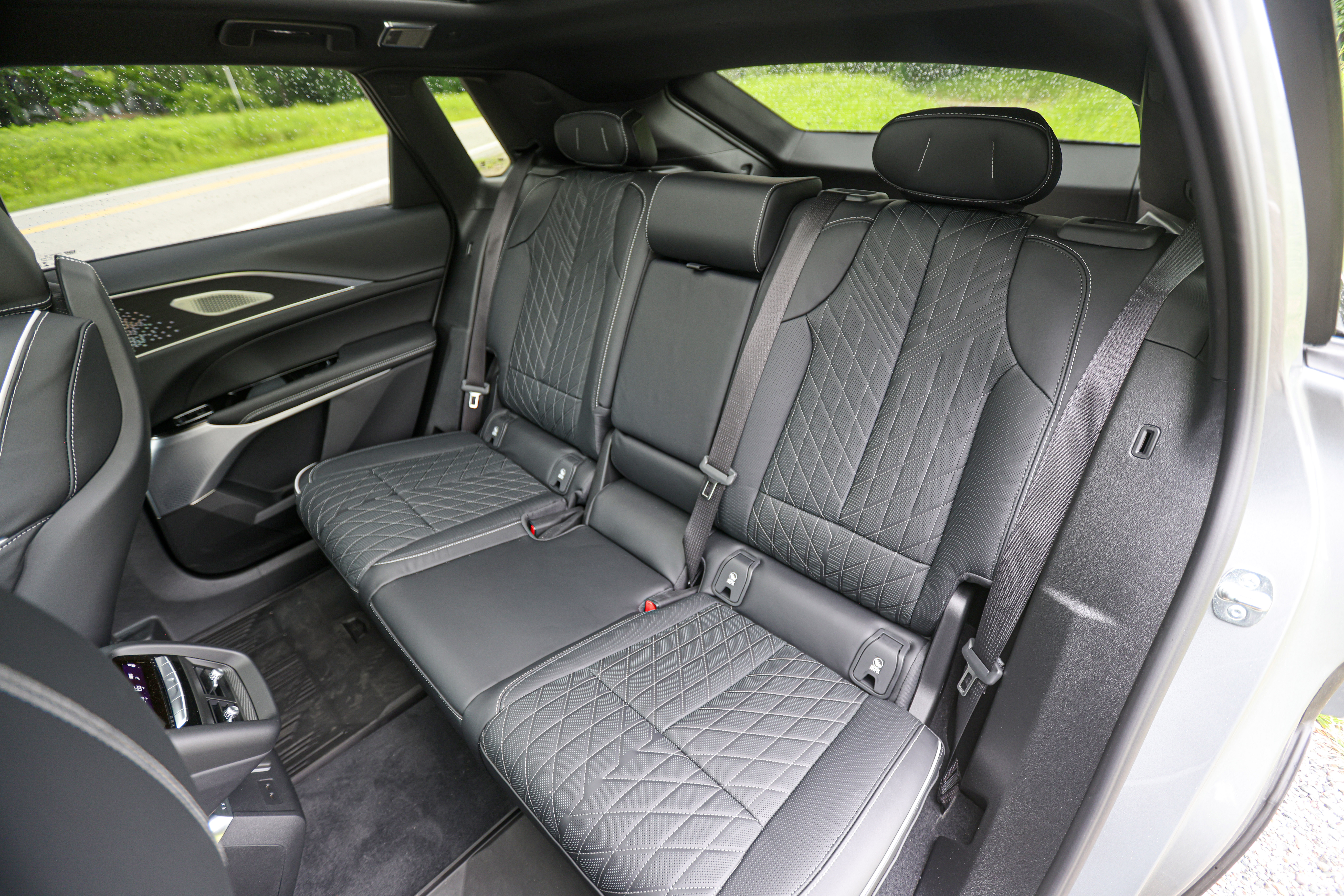2026 Cadillac Lyriq-V：更銳利、更快速的凱迪拉克跨界休旅