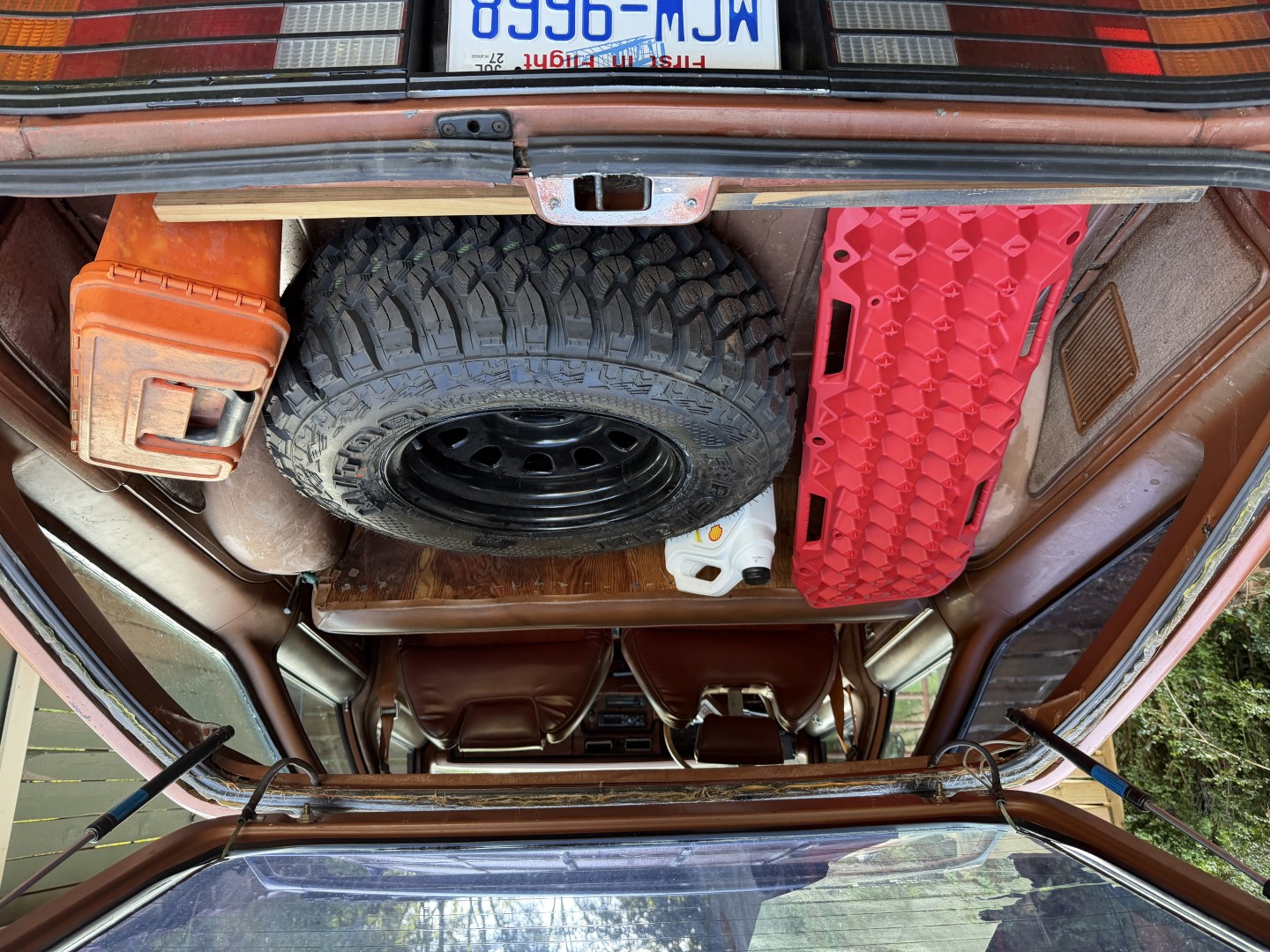 我的 AMC Eagle 驚喜連連：一輛被大幅改裝的二手車