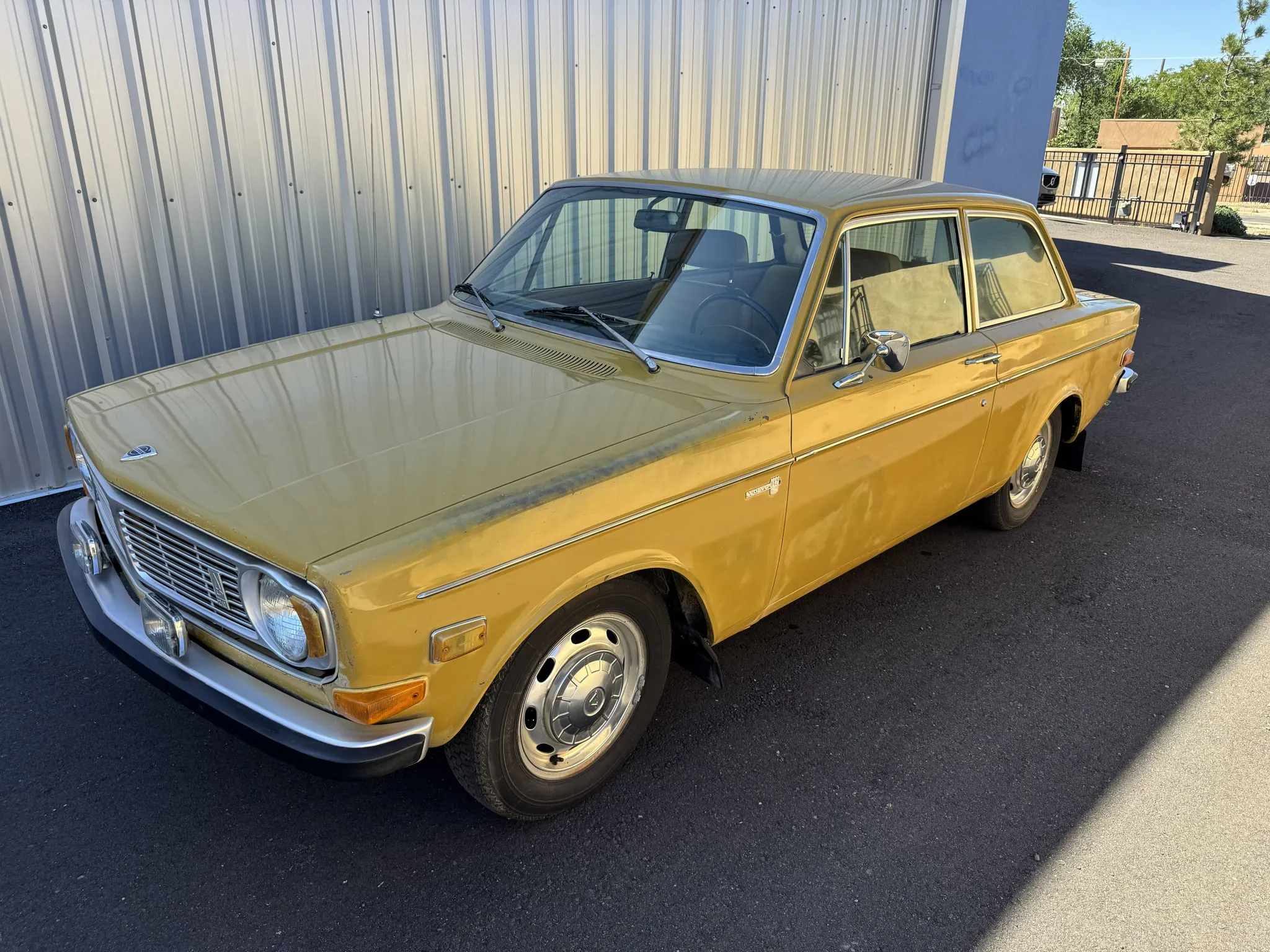 行駛超過五十萬英里，這輛 Volvo 142S 準備迎接第二人生