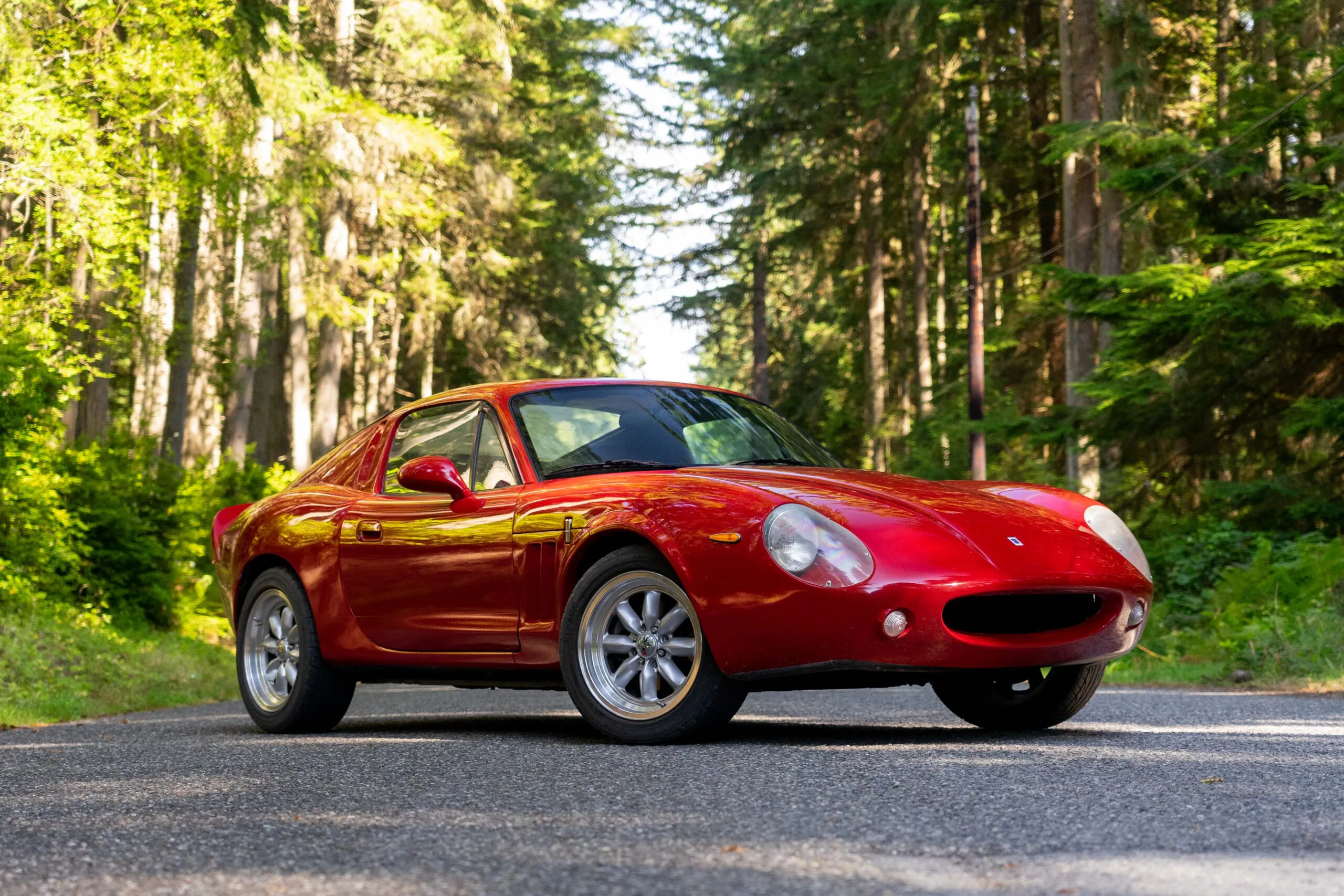 Simpson Design 將樸實的 Miata 注入經典歐洲風格
