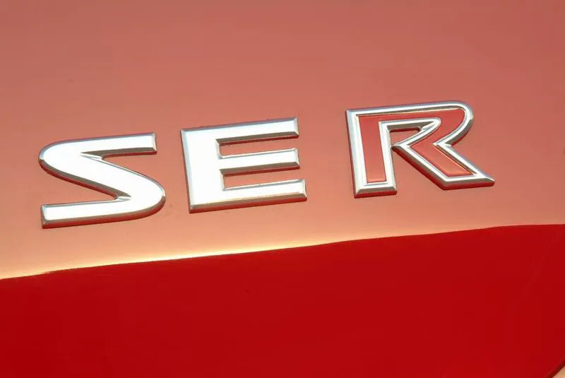 Nissan Altima SE-R (2005-2006)：被網路迷因化的平價跑房車，卻藏著值得收藏的靈魂