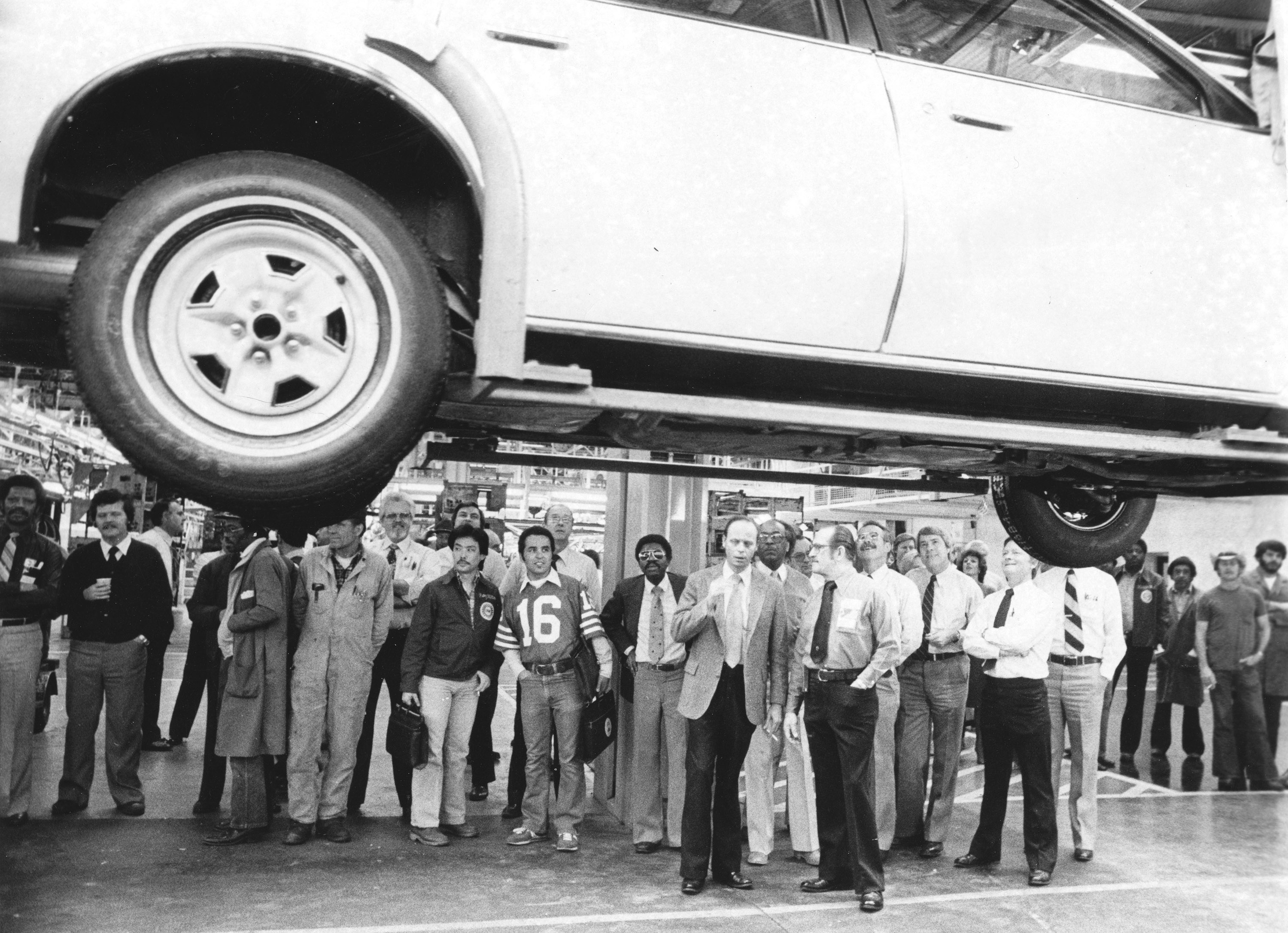 最後的停車格：1988 年雪佛蘭 Nova 四門轎車