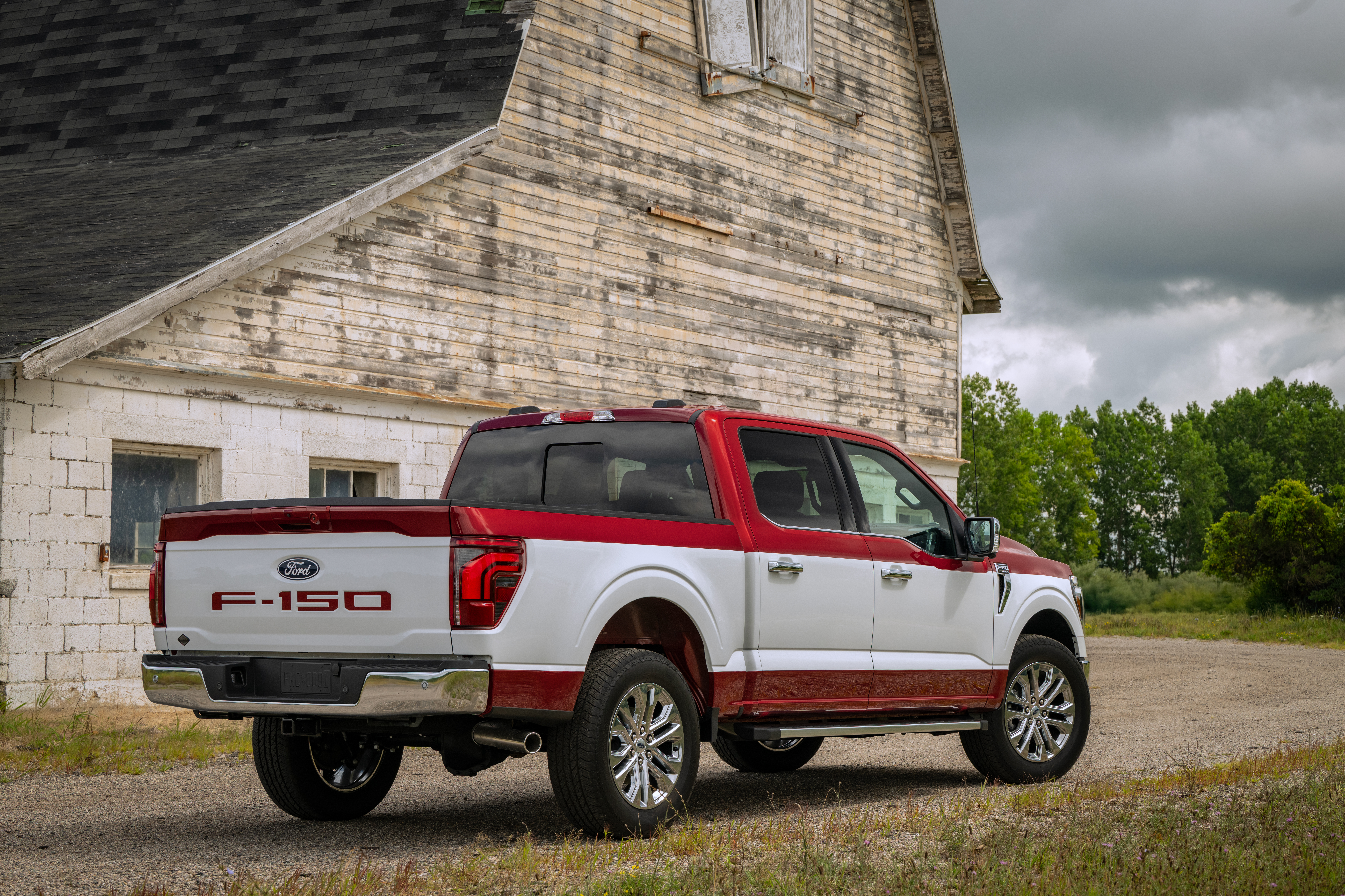 福特 2027 年式 F-150 雙色塗裝套件登場，勾起懷舊情懷