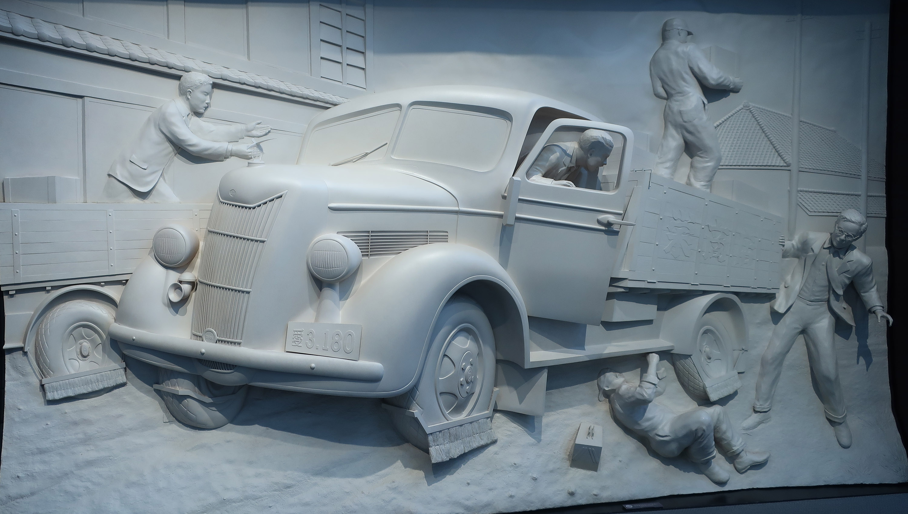最後的停車格：1988 年雪佛蘭 Nova 四門轎車