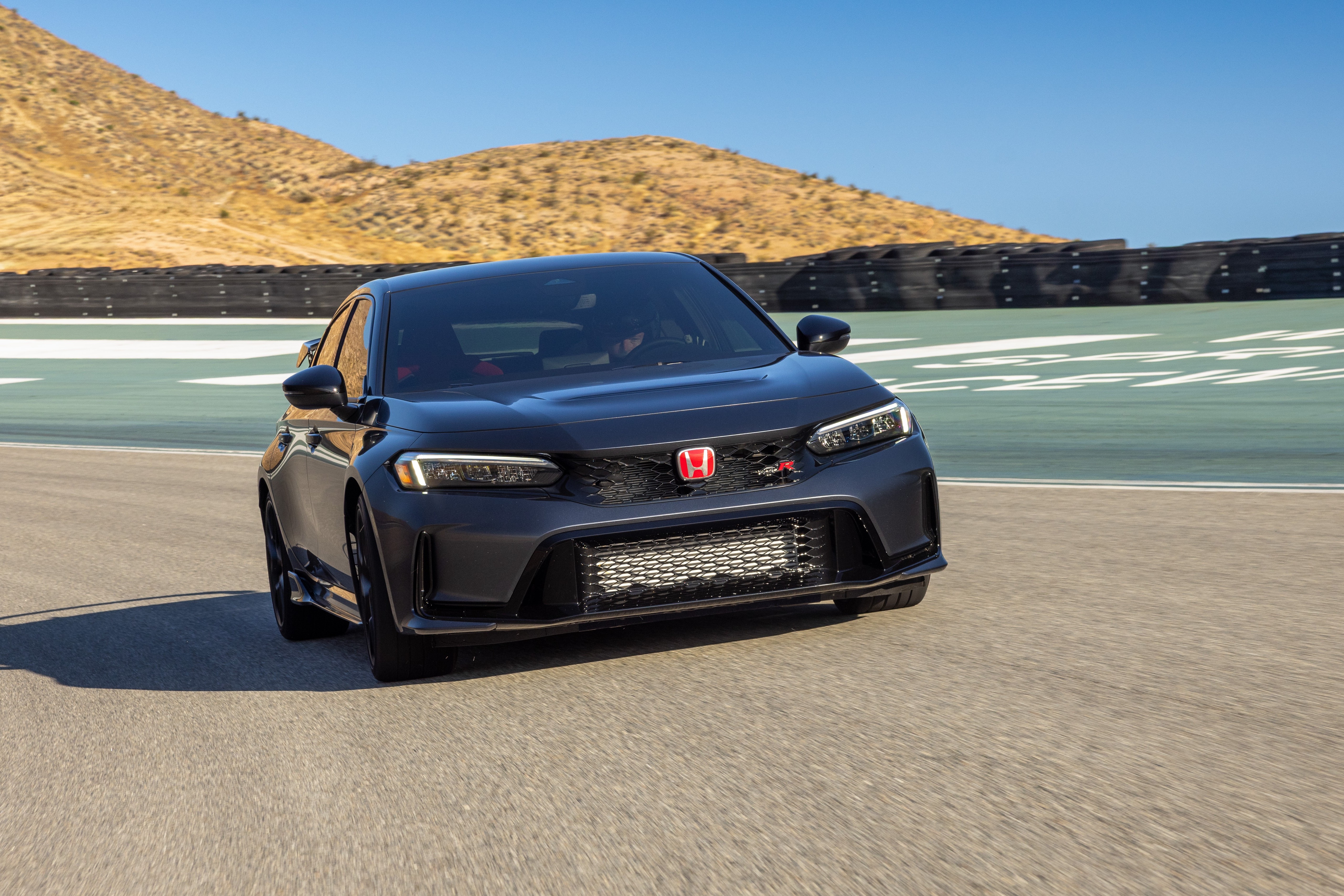 Honda 為 2027 年式 Civic Type R 進行強化升級