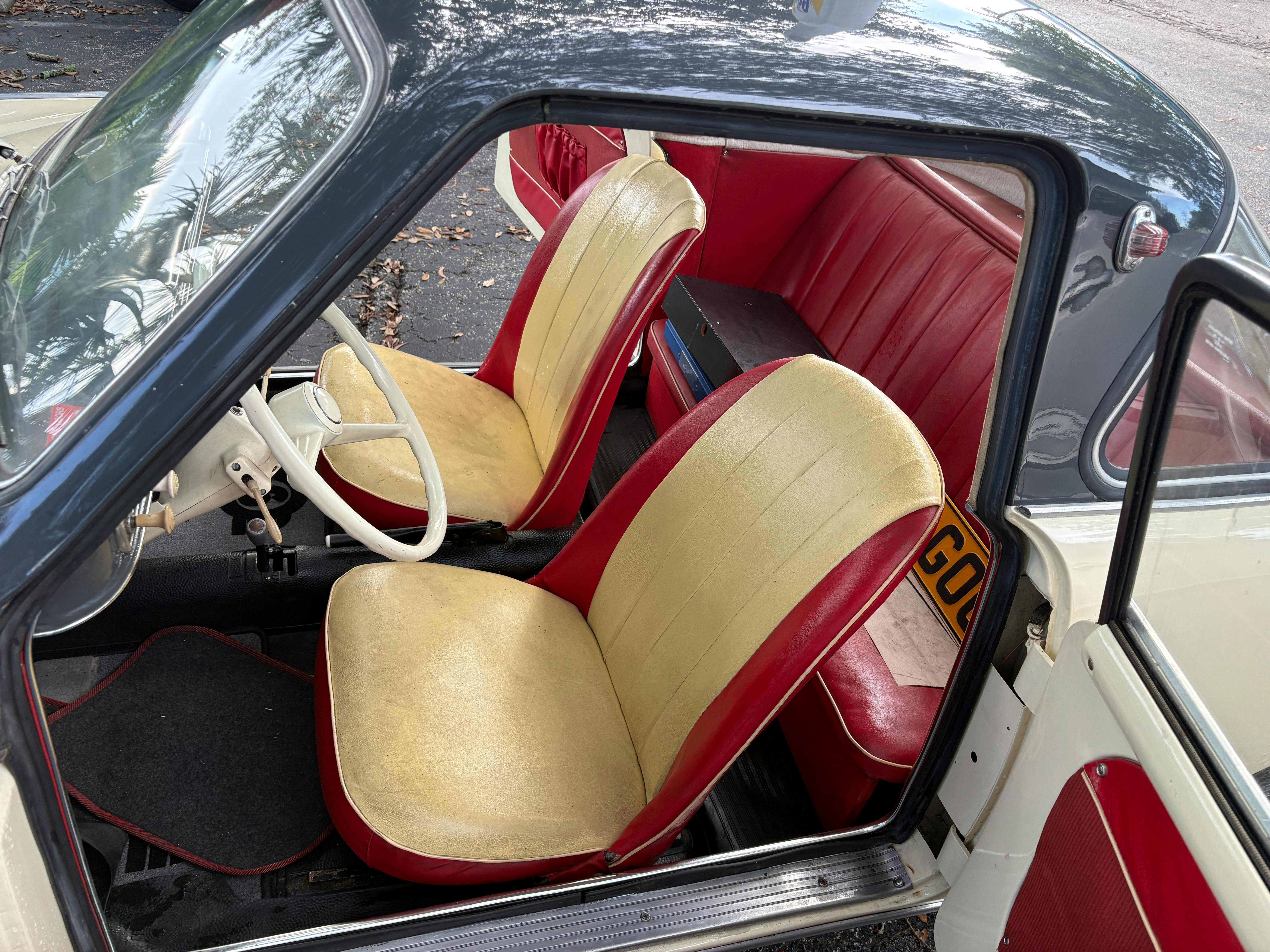 Goggomobil 經典微型車現身拍賣市場，圓夢機會難得