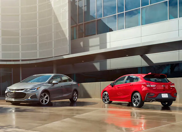 2019 chevrolet cruze sedan and hatchback
