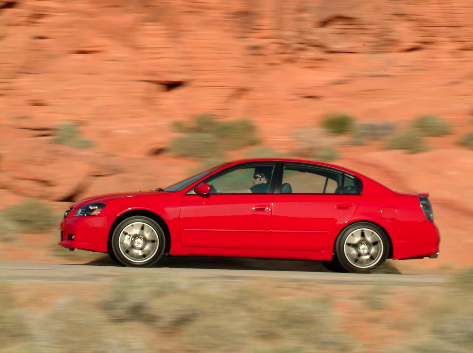 Nissan Altima SE-R (2005-2006)：被網路迷因化的平價跑房車，卻藏著值得收藏的靈魂